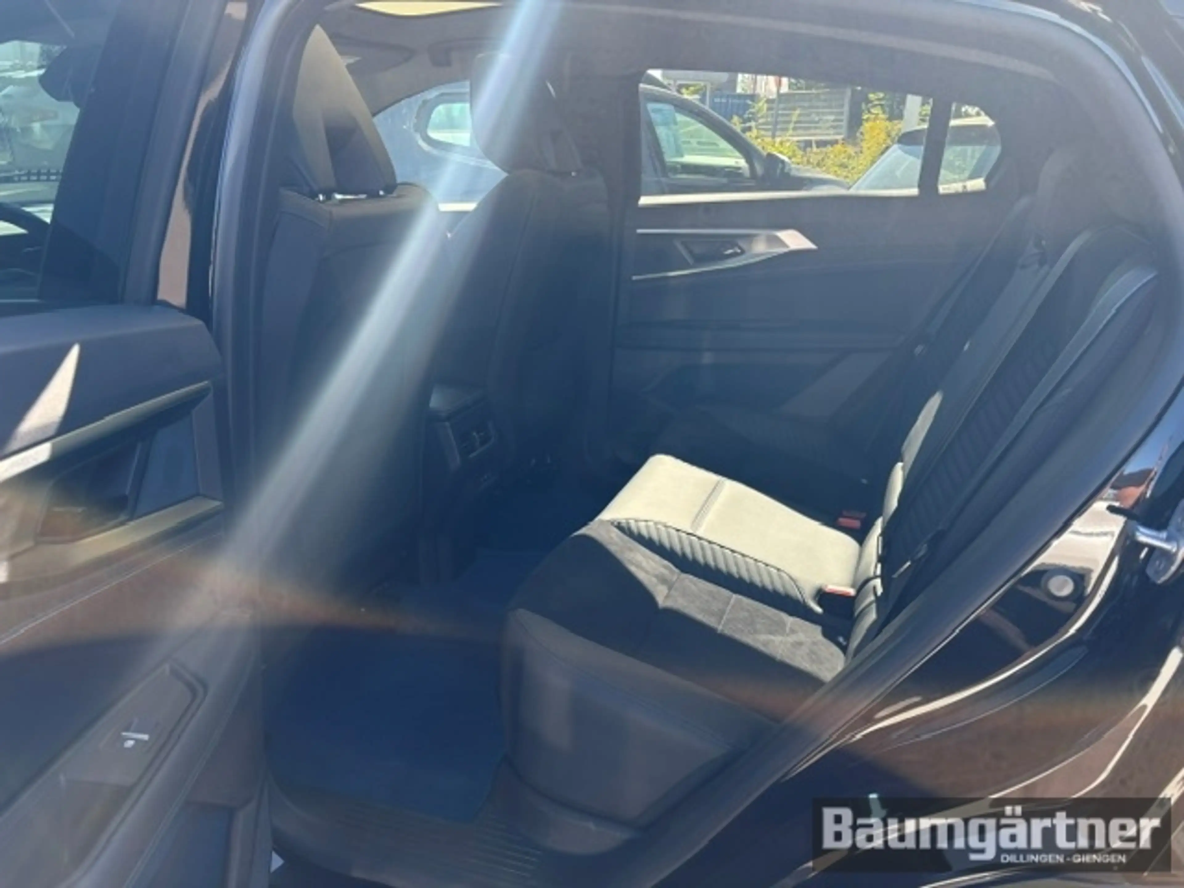 Renault Rafale Esprit Alpine E-TECH Hybrid 300 4x4 Pano — photo 8