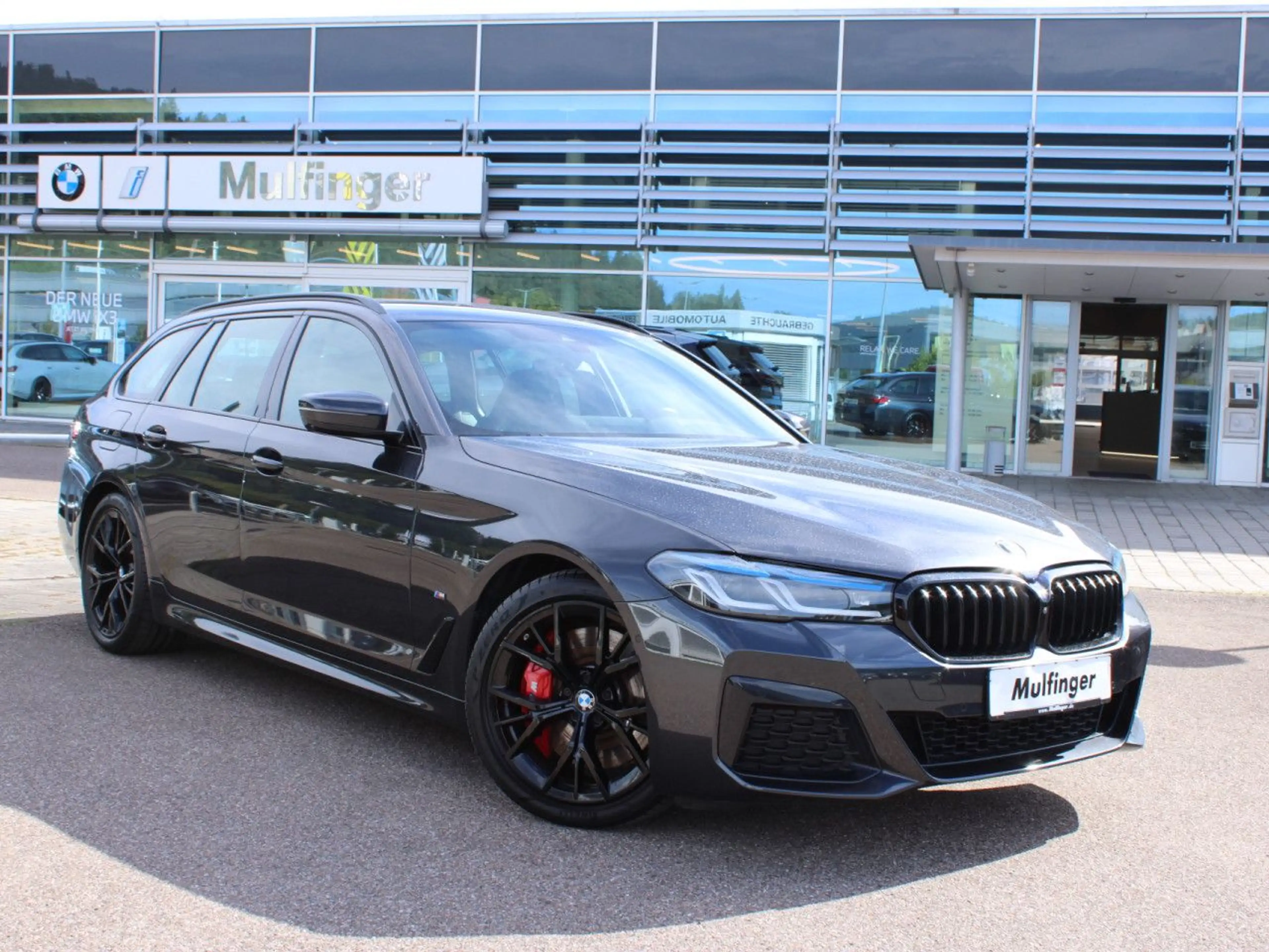 BMW 540 d xDr.T.M Sport Pro Standh.SuView Soft AHK19" — photo 2