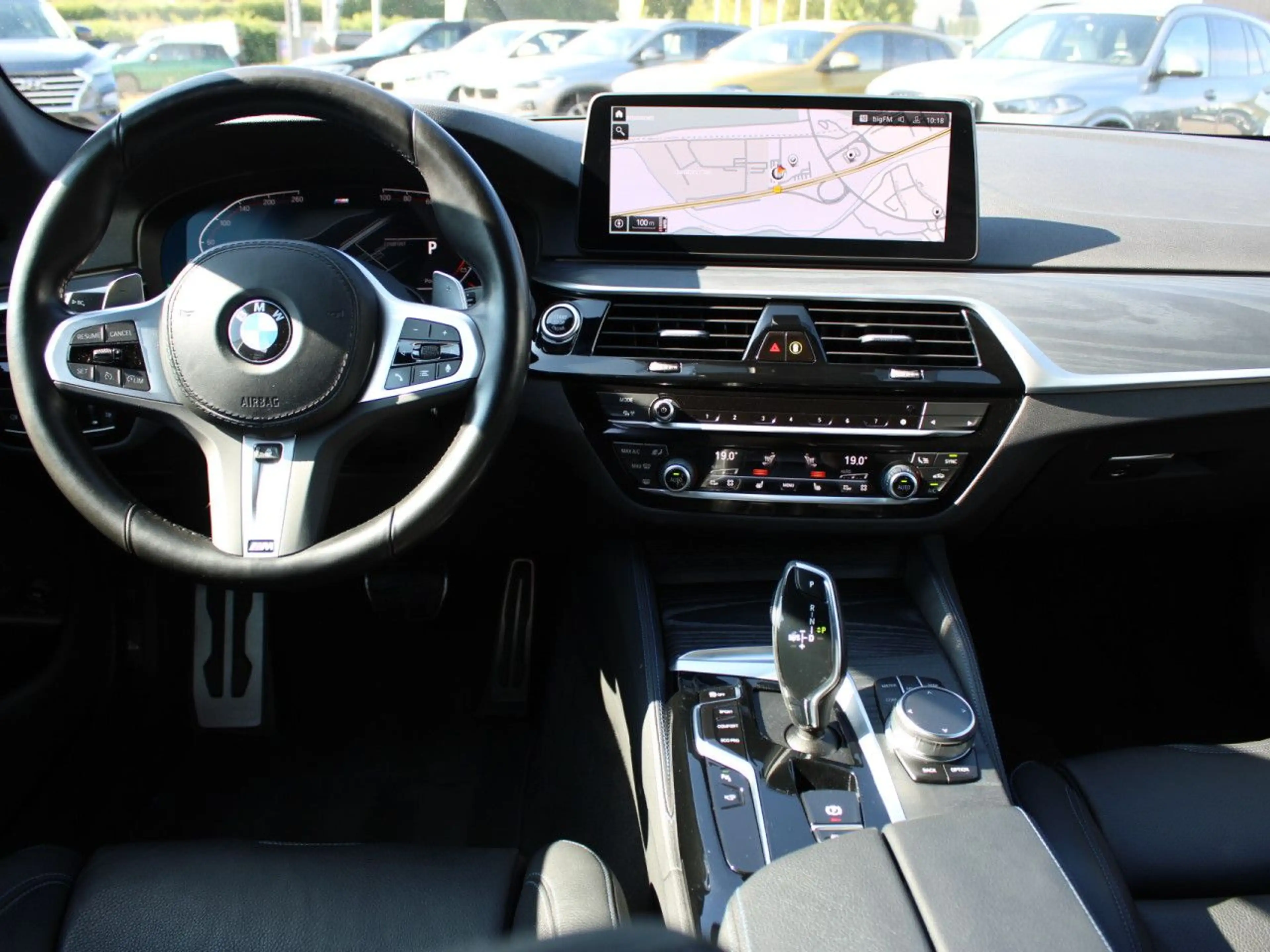 BMW 540 d xDr.T.M Sport Pro Standh.SuView Soft AHK19" — photo 10