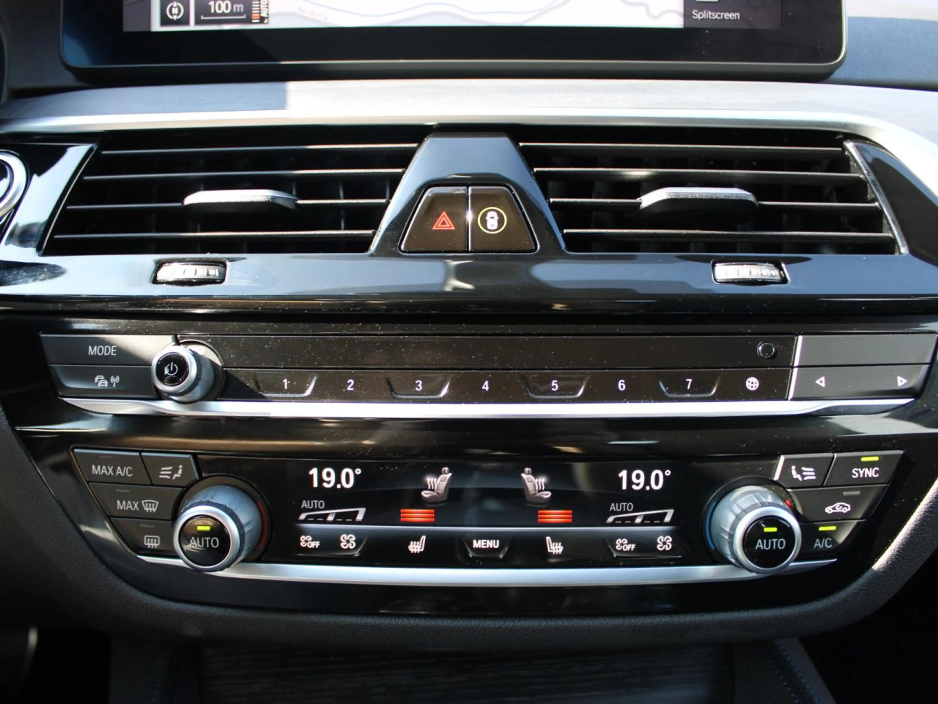 BMW 540 d xDr.T.M Sport Pro Standh.SuView Soft AHK19" — photo 15