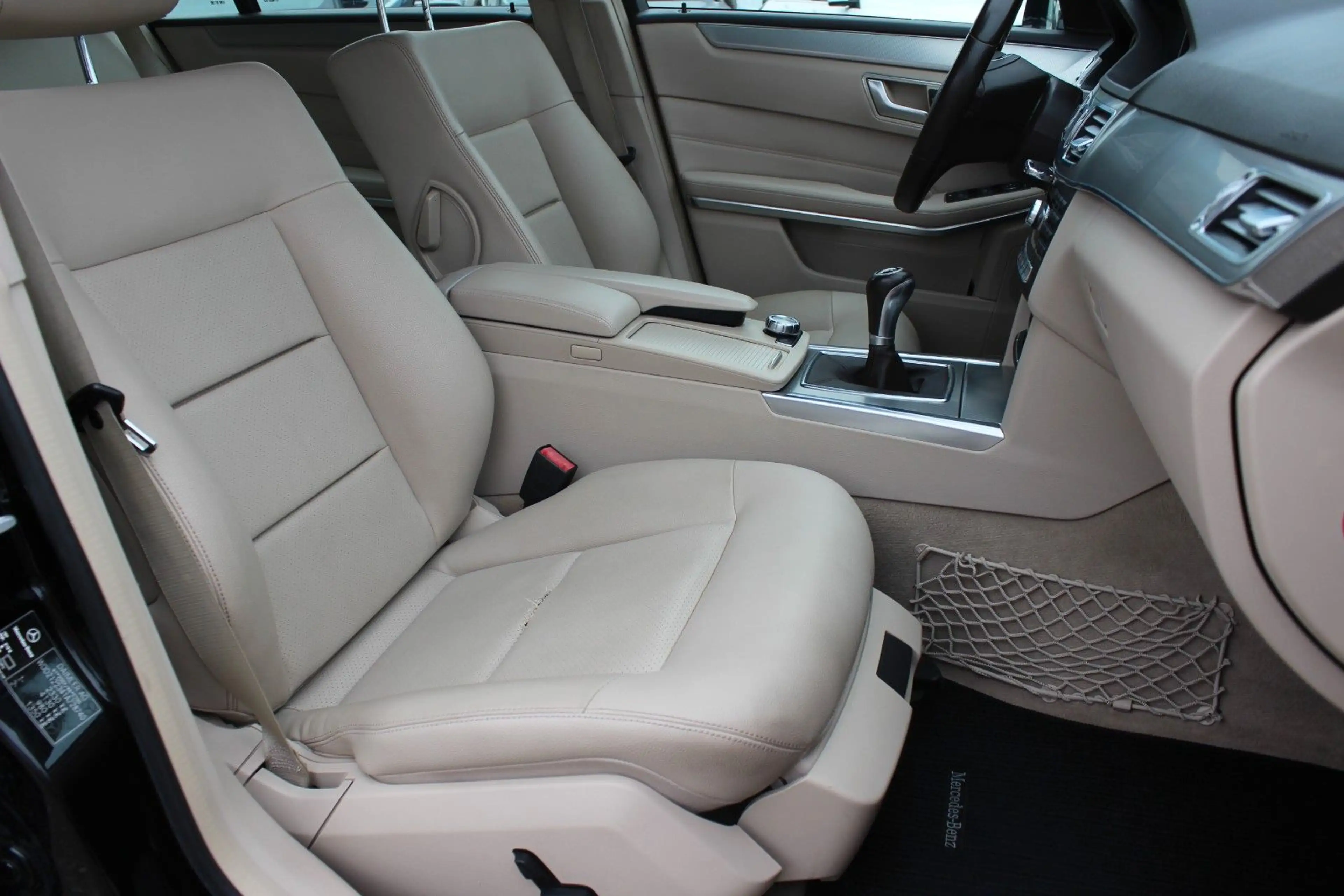 Mercedes-Benz E 200 CGI Avantgarde BlueEff. | Leder | LED — photo 12