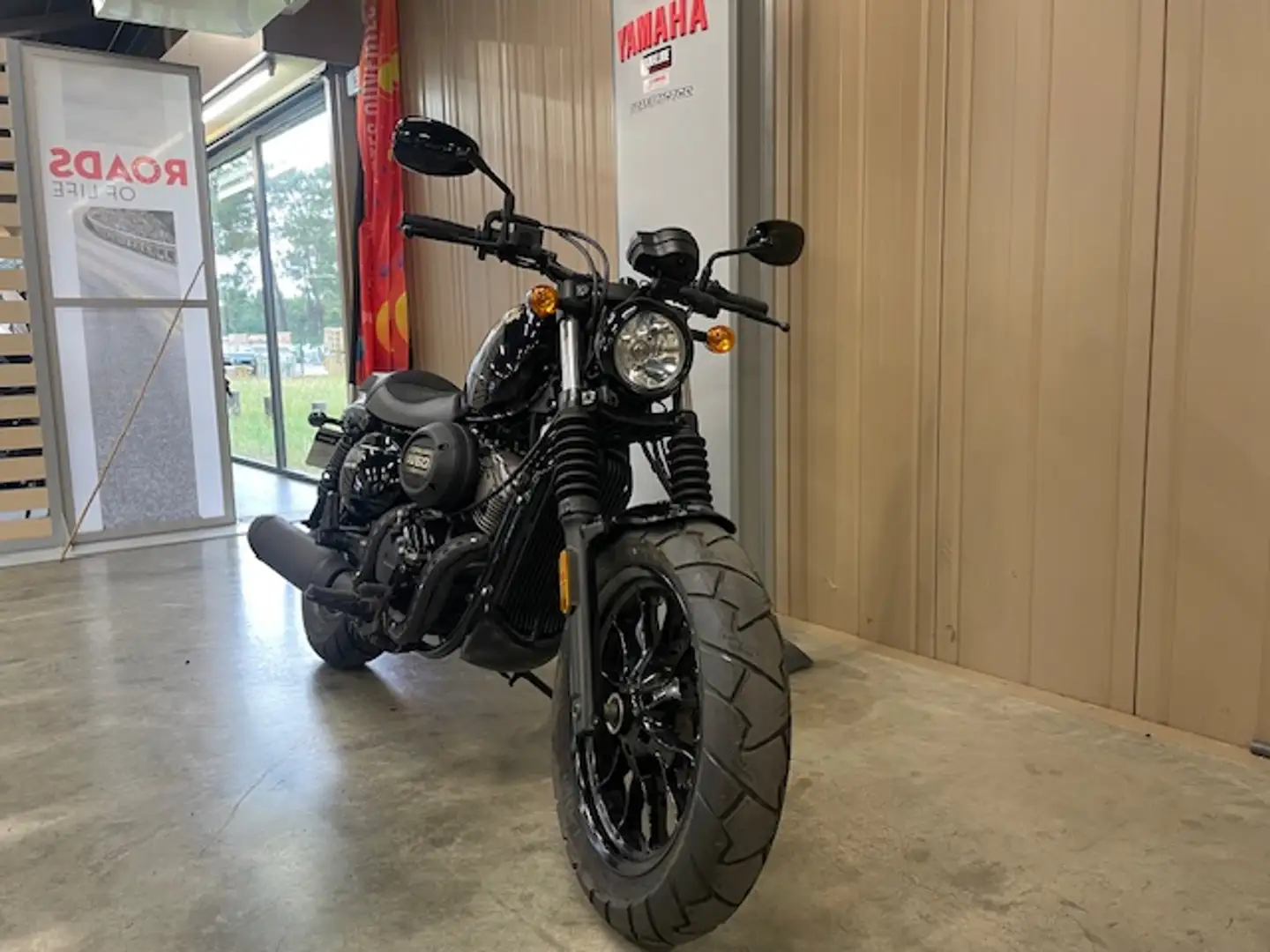 Hyosung GV 125 Schwarz - 2