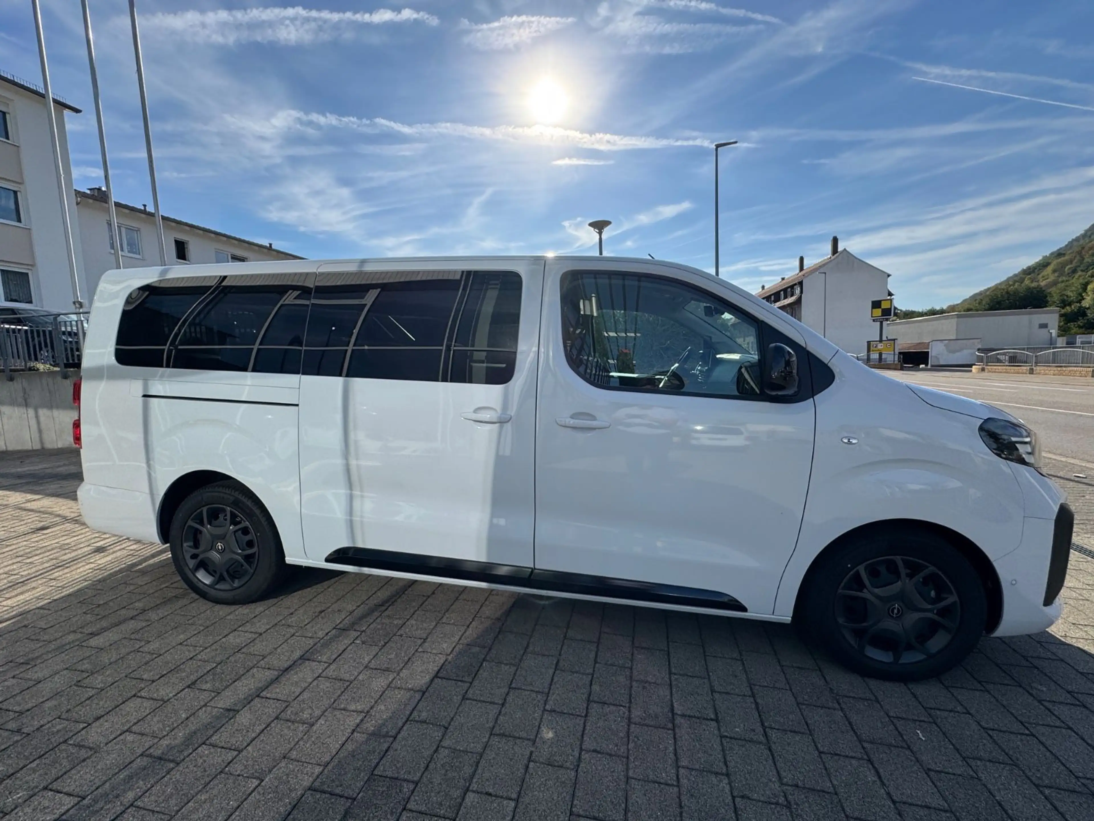Opel Zafira Life EditionXL+Neuwagen+Kamera+ADAS — photo 9