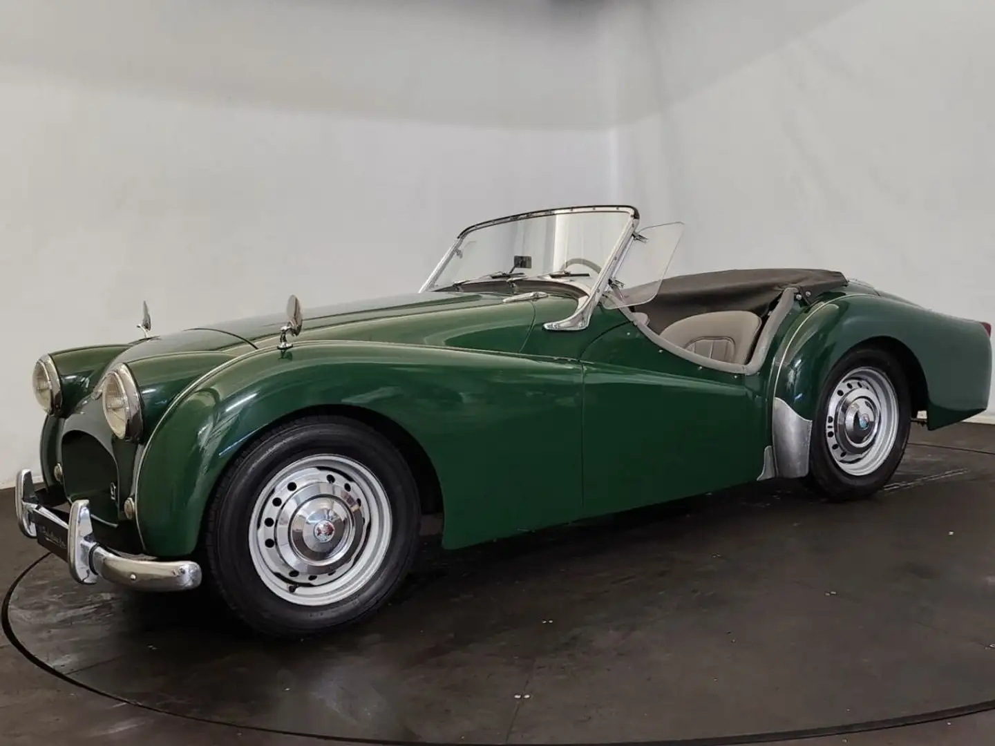 Triumph TR2 - 2