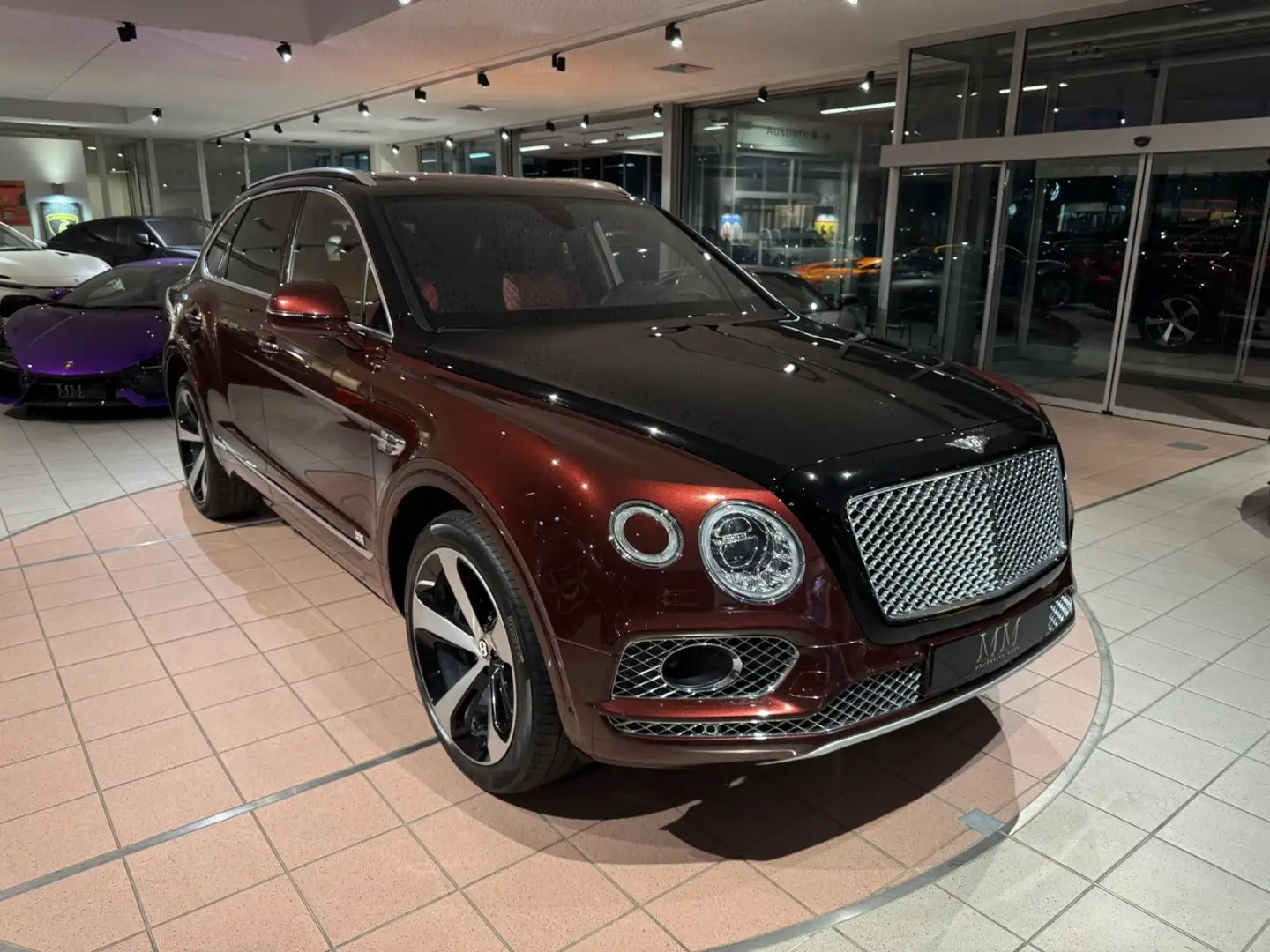 Bentley Bentayga V8 Mulliner/Touring/Garantie Rojo - 1