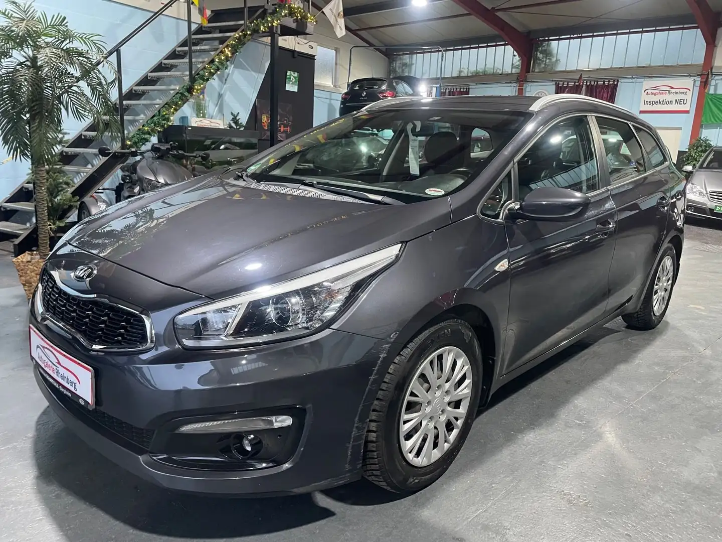 Kia Ceed Sportswagon*TOP*KLIMA*EURO6*PDC*RÜV NEU Сірий - 1