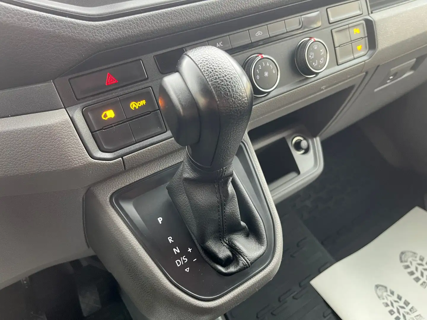 Volkswagen Crafter CRAFTER BOTTREGALS. AUTOMATIK NAVI ACC STANDHZG. Wit - 1