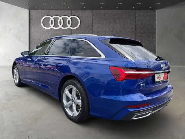 Audi A6 view 10