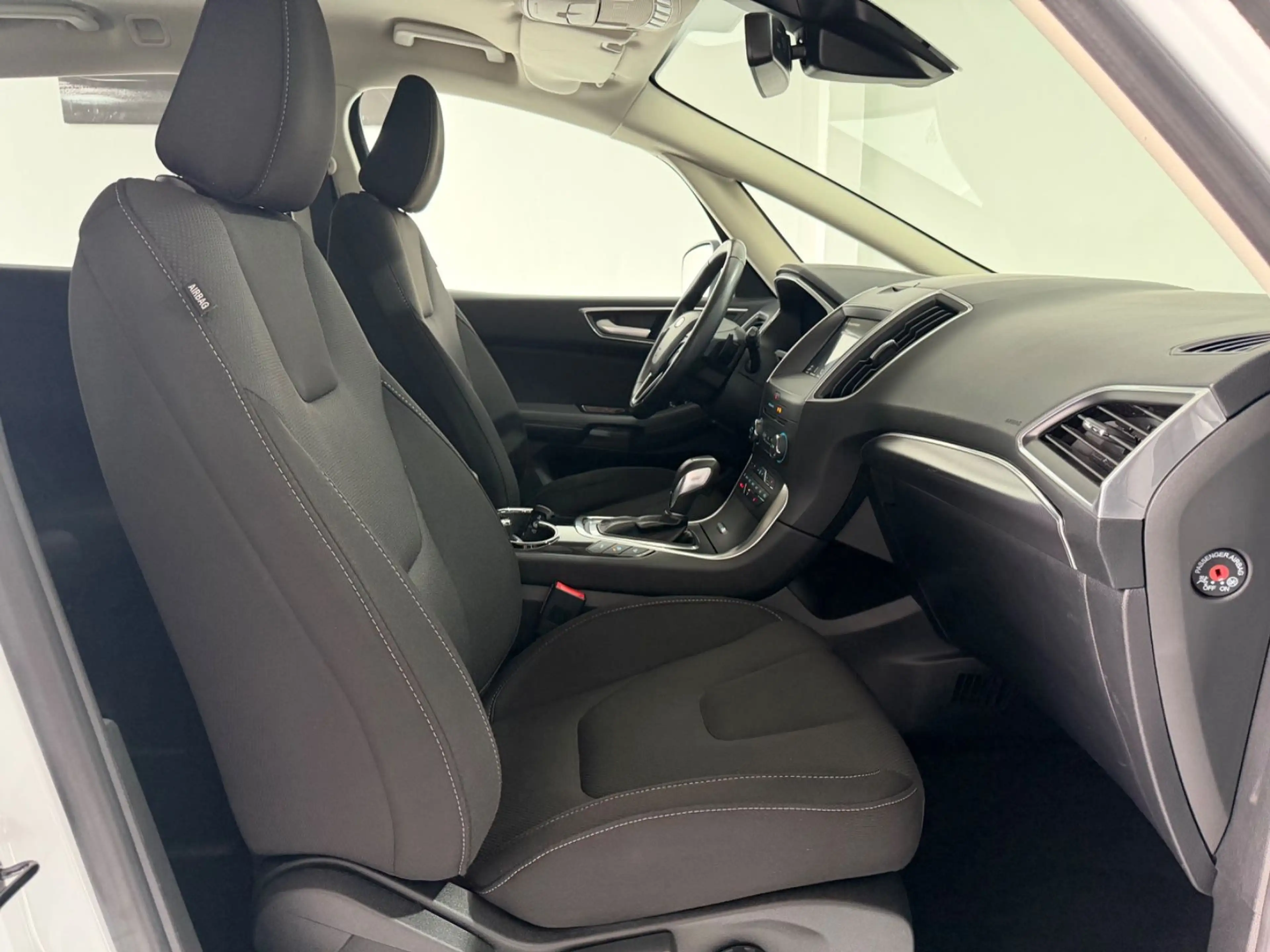 Ford S-Max 2.0 TDCI PowerShift Titanium 7-Sitzer Voll — photo 8