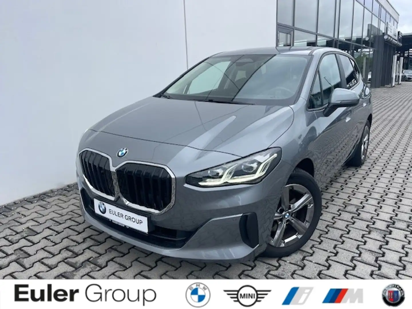 BMW 220 Active Tourer iA LkHz Keyless LED SHZ Parkass Grau - 1
