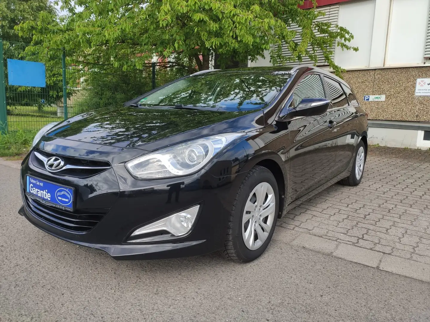 Hyundai i40 5 Star Edition 1.Hand HU NEU Schwarz - 1