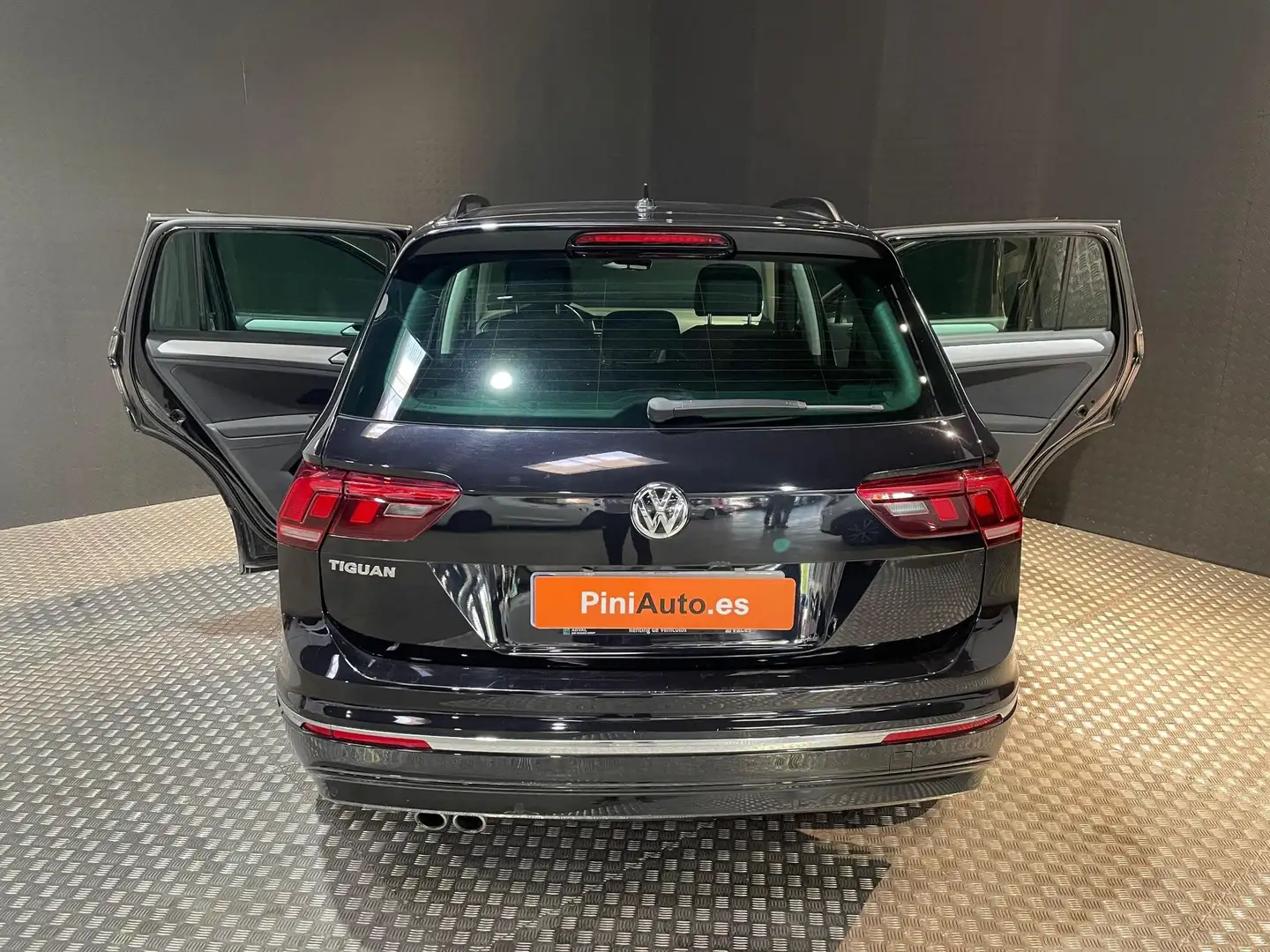 Volkswagen Tiguan Allspace 2.0TDI Advance DSG 110kW Noir - 2