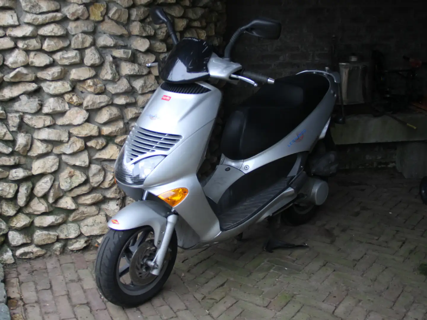 Aprilia Leonardo 125 Grigio - 1