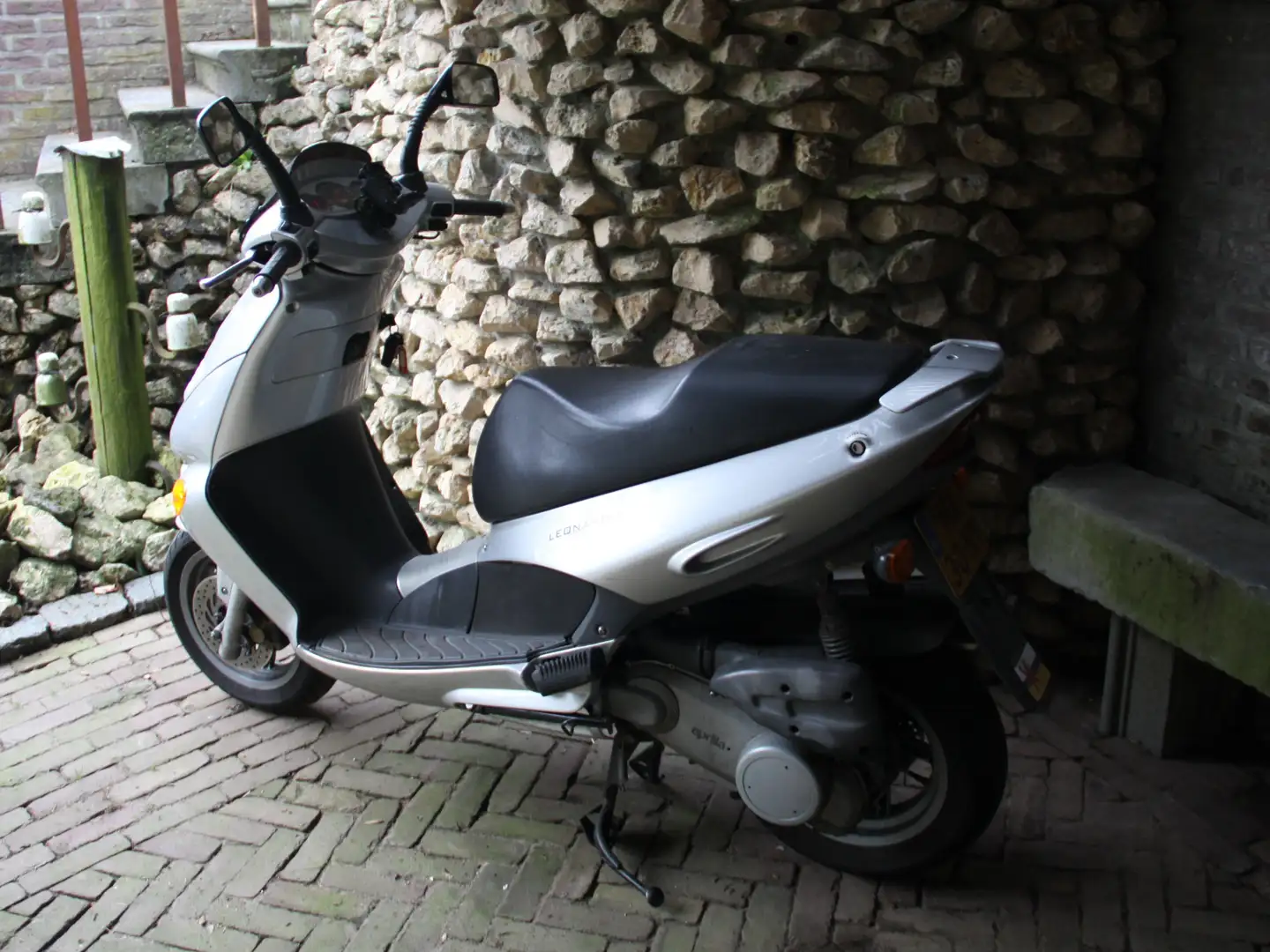 Aprilia Leonardo 125 Grigio - 2