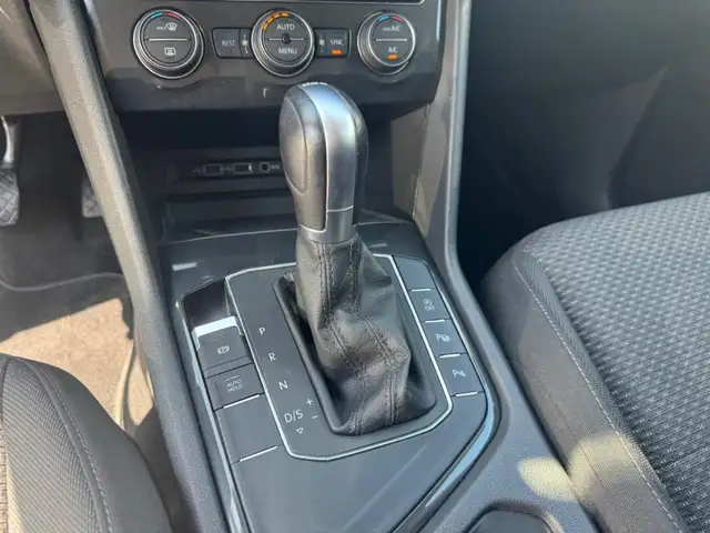 Volkswagen Tiguan Allspace view 10