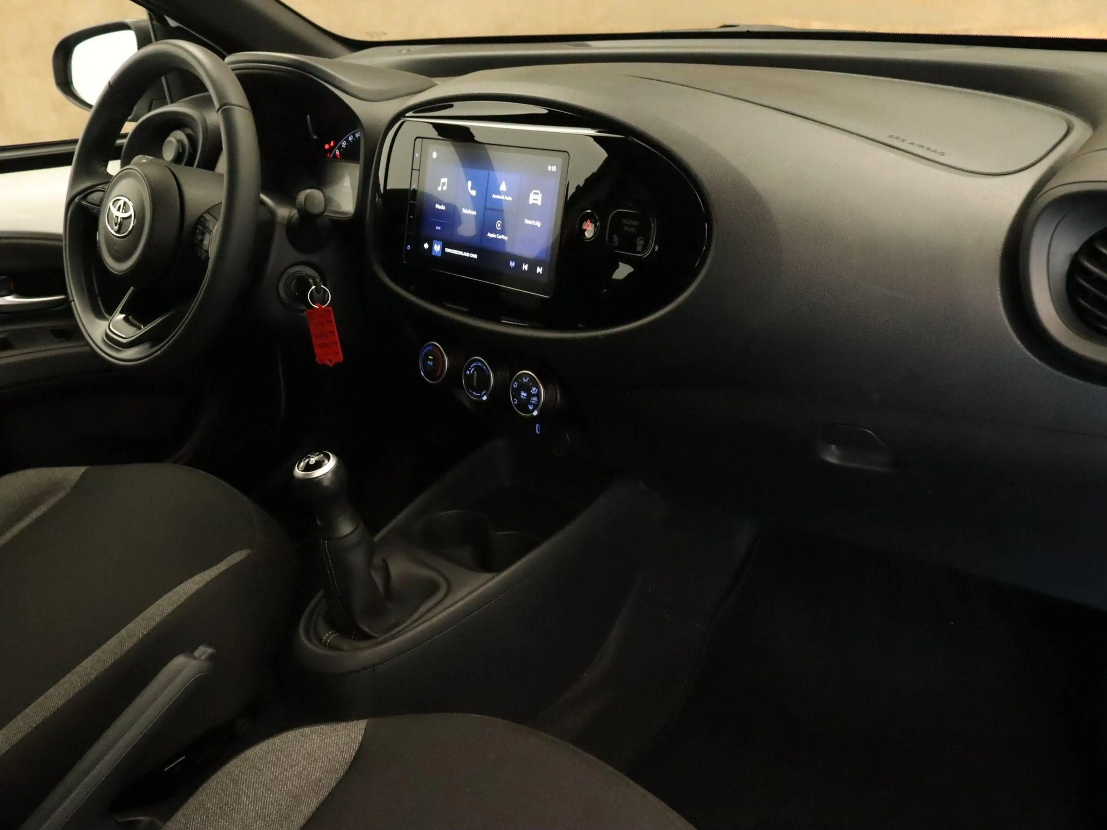 Toyota Aygo X 1.0 VVT-i MT Play - ORIGINEEL NEDERLANDSE AUTO - A — photo 9