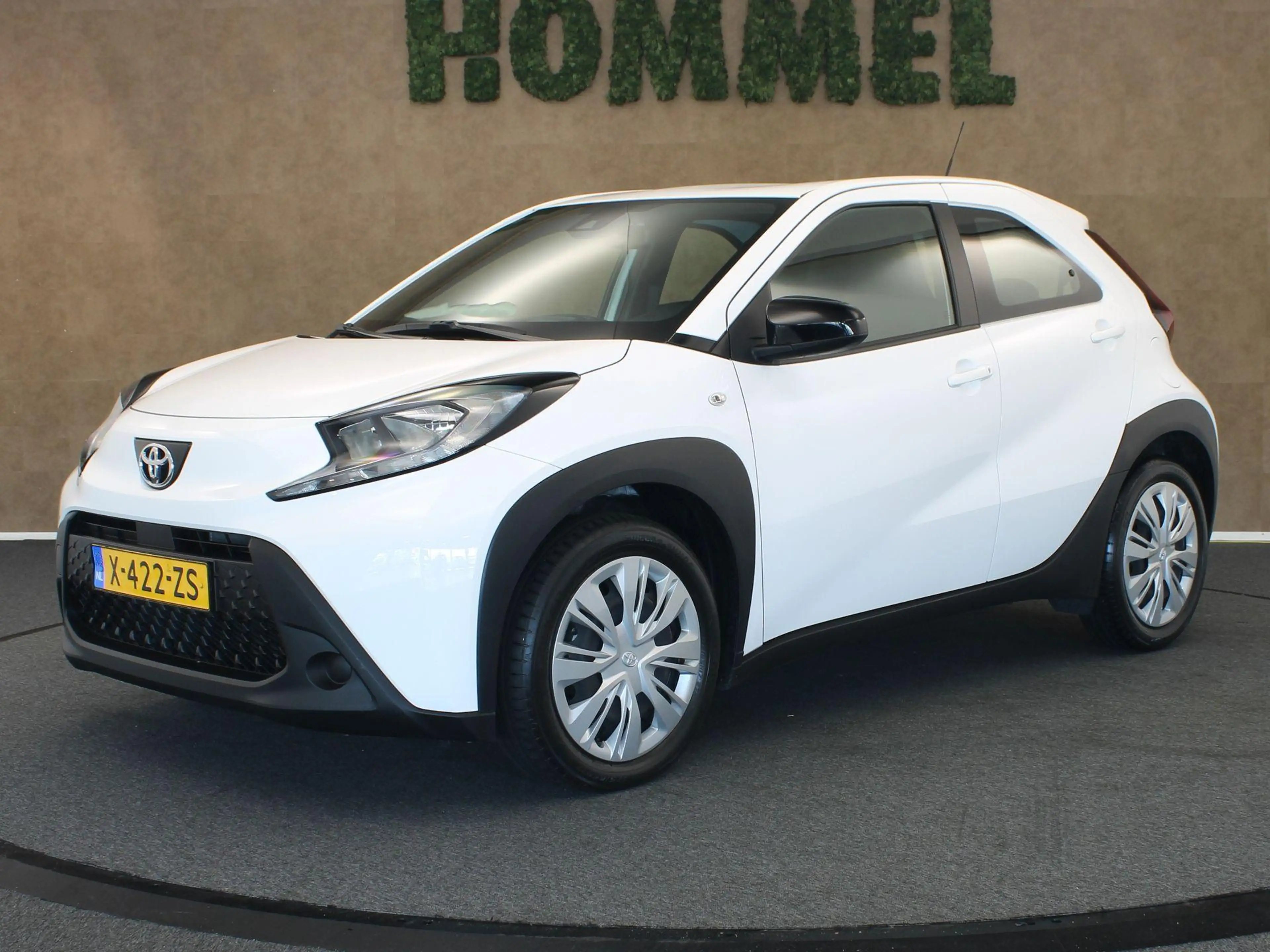 Toyota Aygo X 1.0 VVT-i MT Play - ORIGINEEL NEDERLANDSE AUTO - A — photo 5
