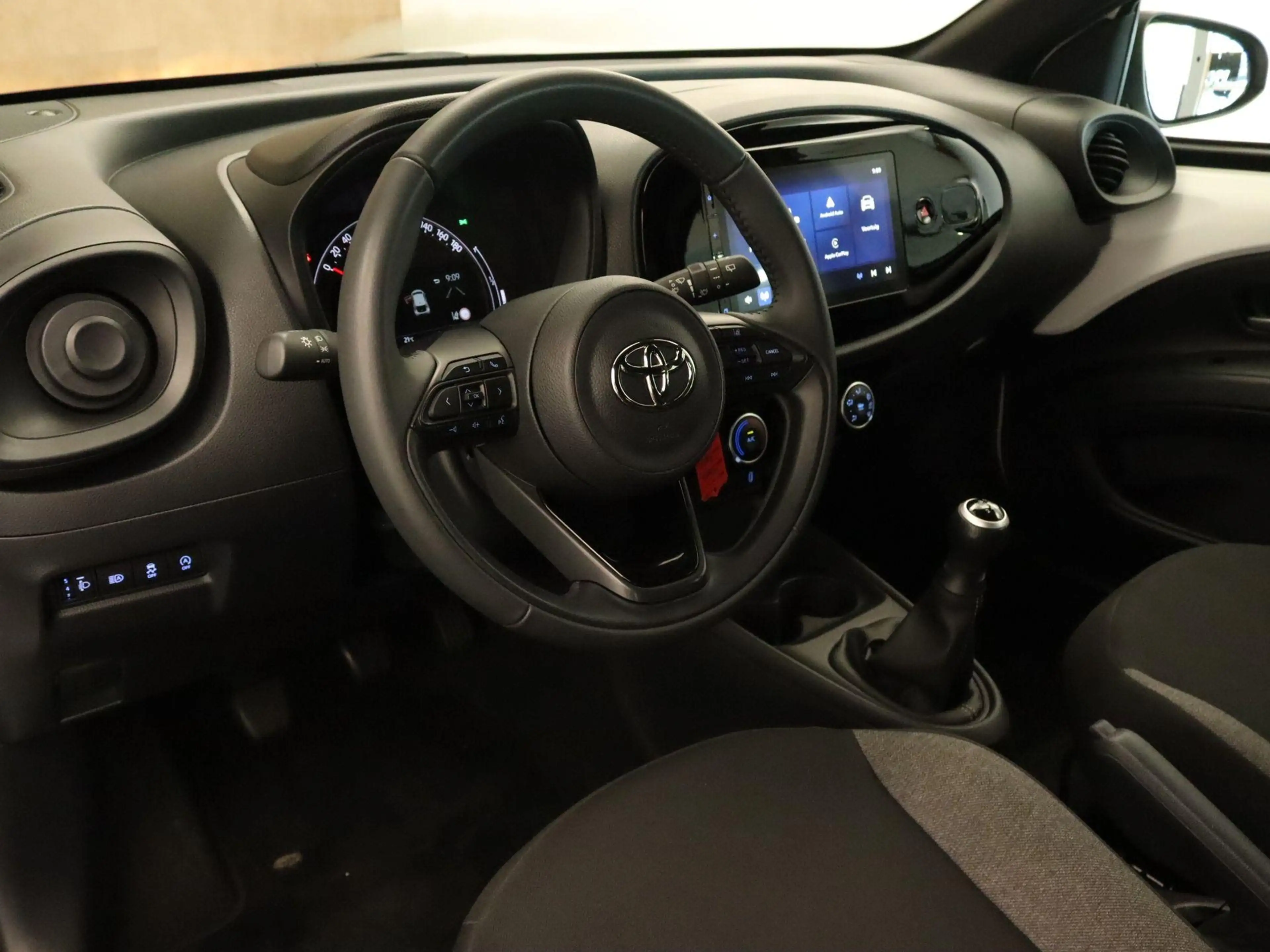 Toyota Aygo X 1.0 VVT-i MT Play - ORIGINEEL NEDERLANDSE AUTO - A — photo 7