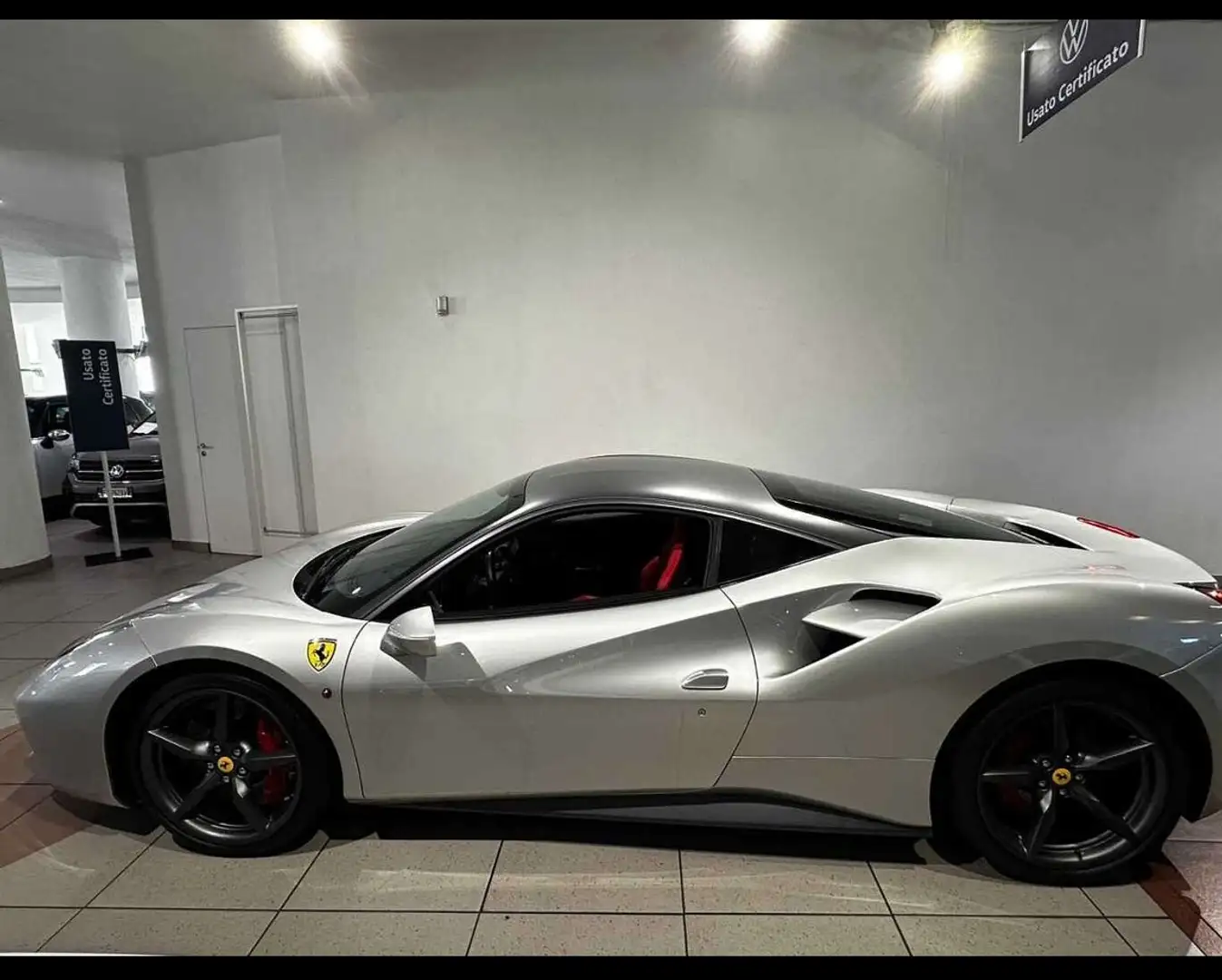 Ferrari 488 Coupe 3.9 GTB dct (Ferrari Atelier) - 2