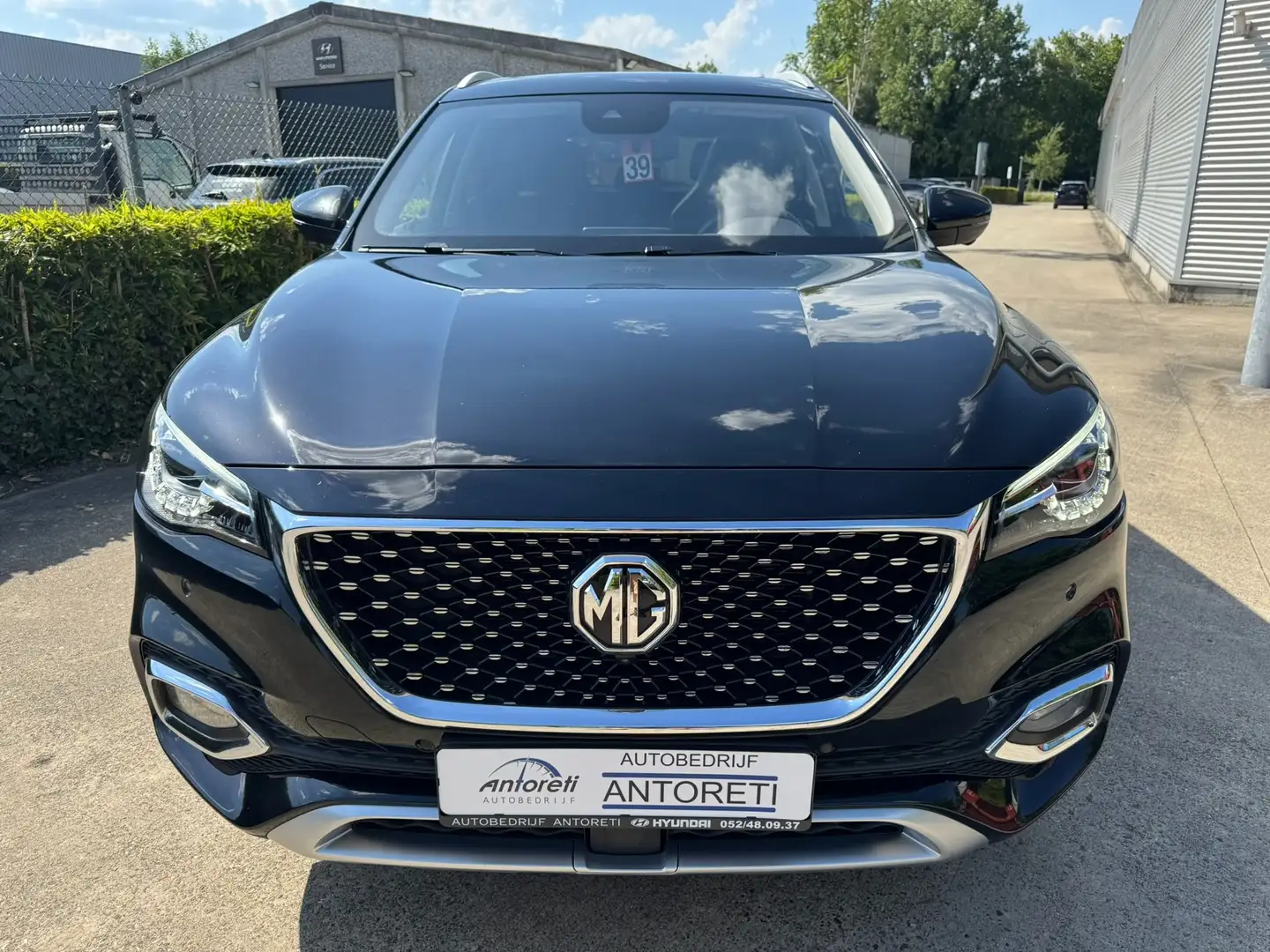 MG EHS PHEV Luxery FULL OPTION Zwart - 2