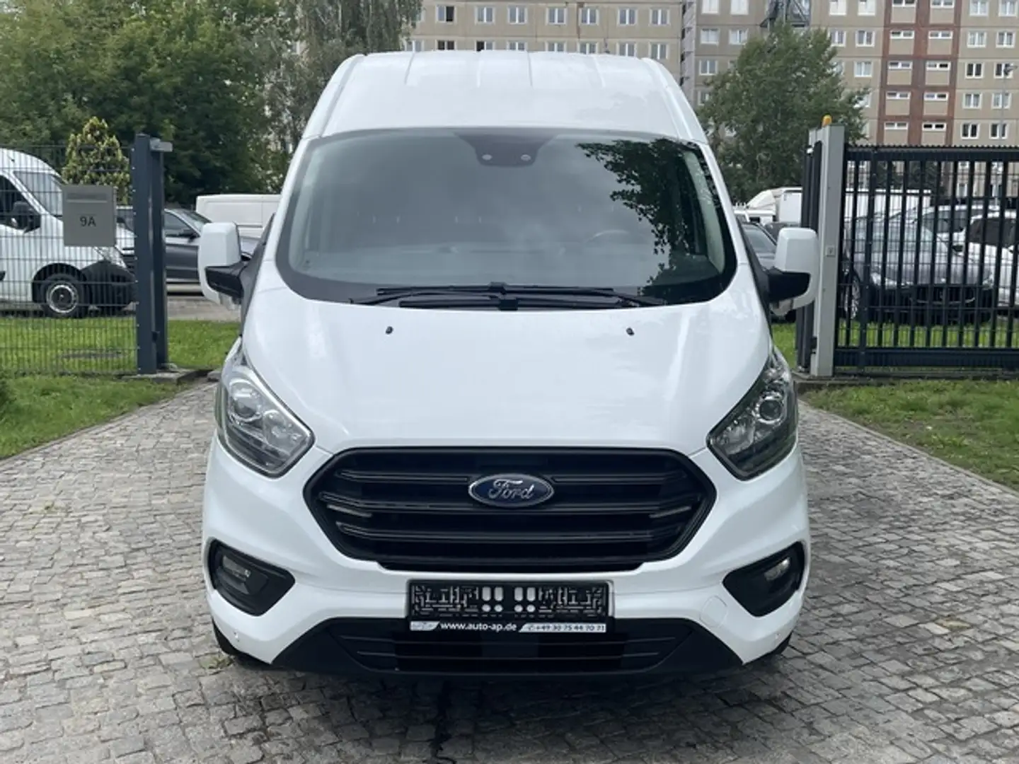 Ford Transit Custom 2.0 TDCI H2L2 Klima*AHK*2xS-Tür Blanc - 2