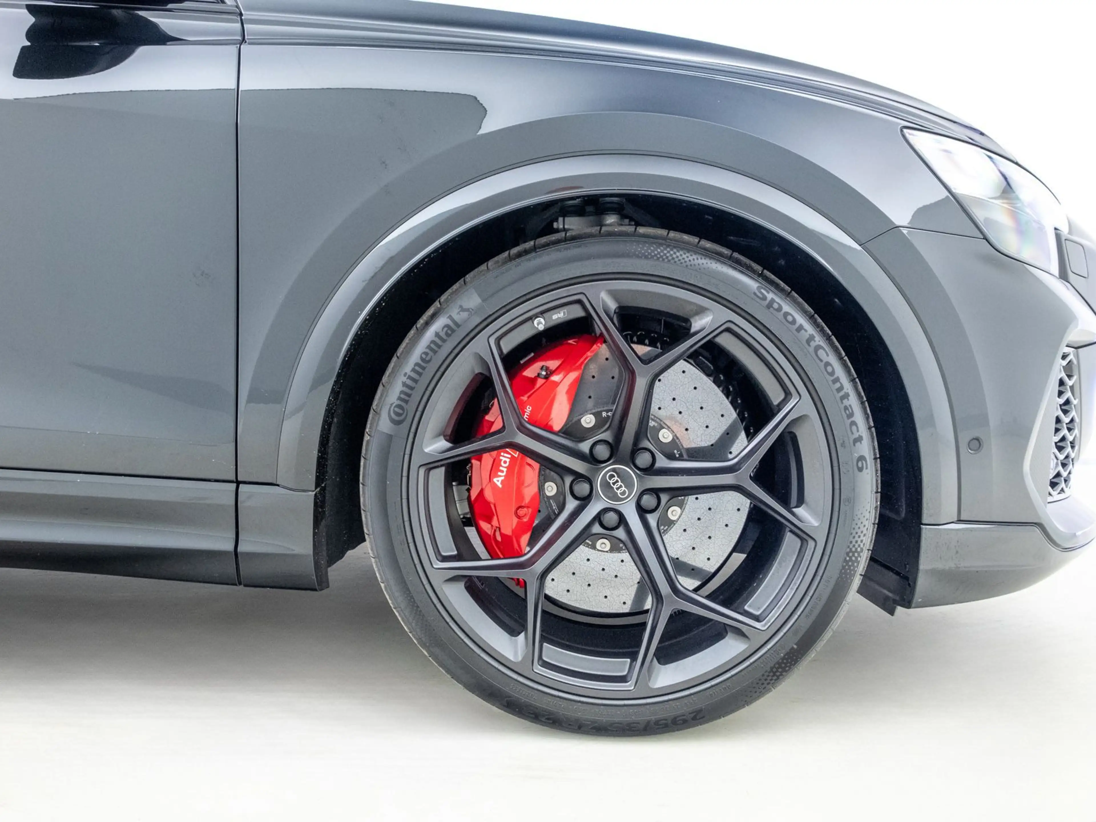 Audi RS Q8 SUV performance*AHK*PANO*B&O*HUD*MATRIX* — photo 8