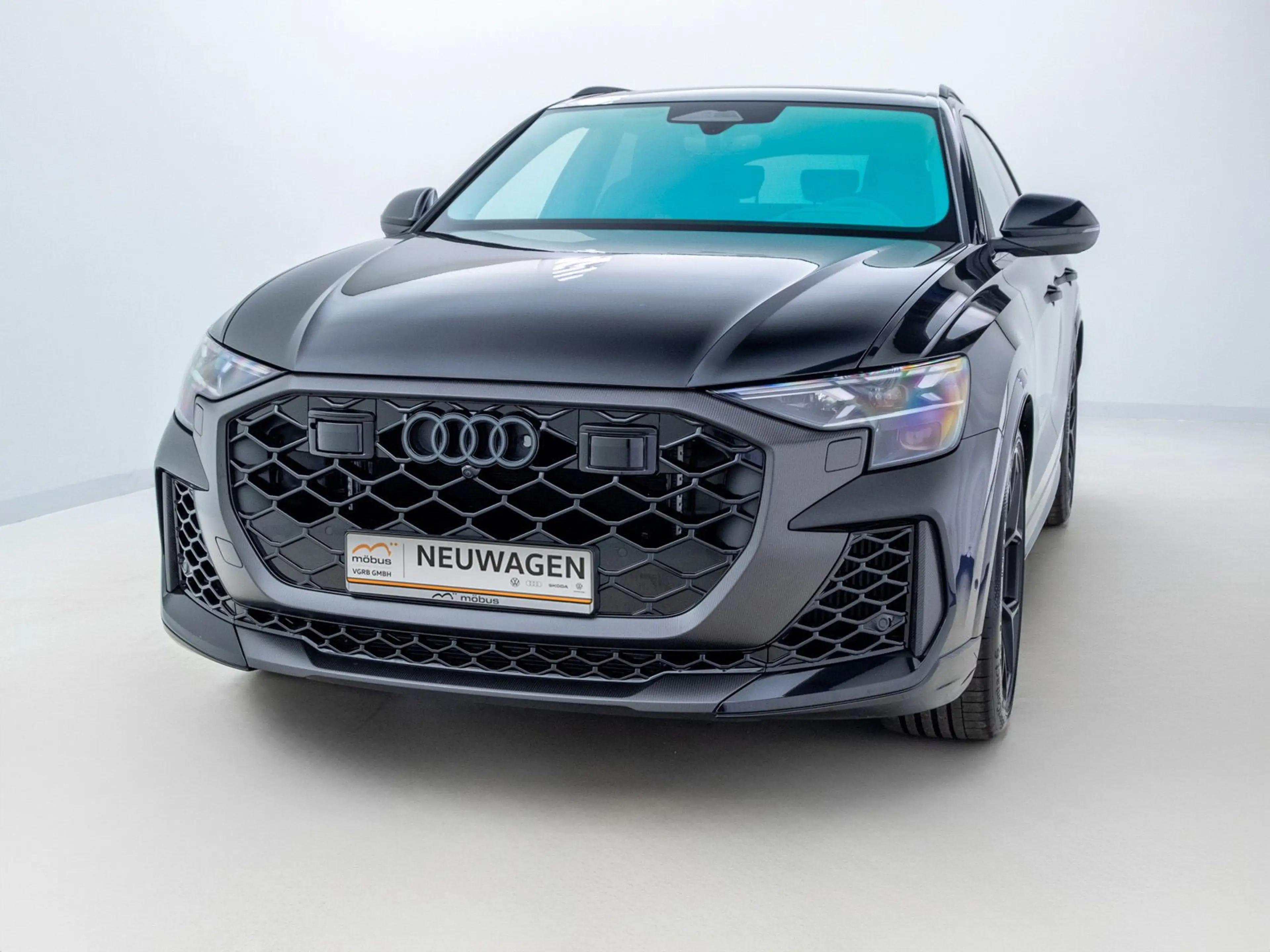 Audi RS Q8 SUV performance*AHK*PANO*B&O*HUD*MATRIX*