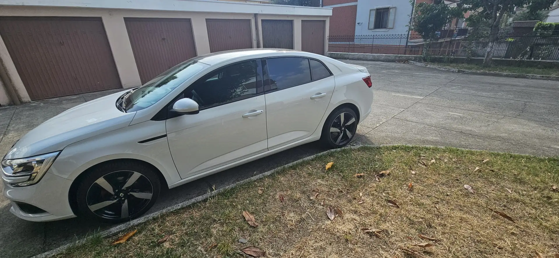 Renault Megane Grand Coupe 1.3 tce Business 140cv fap - 1