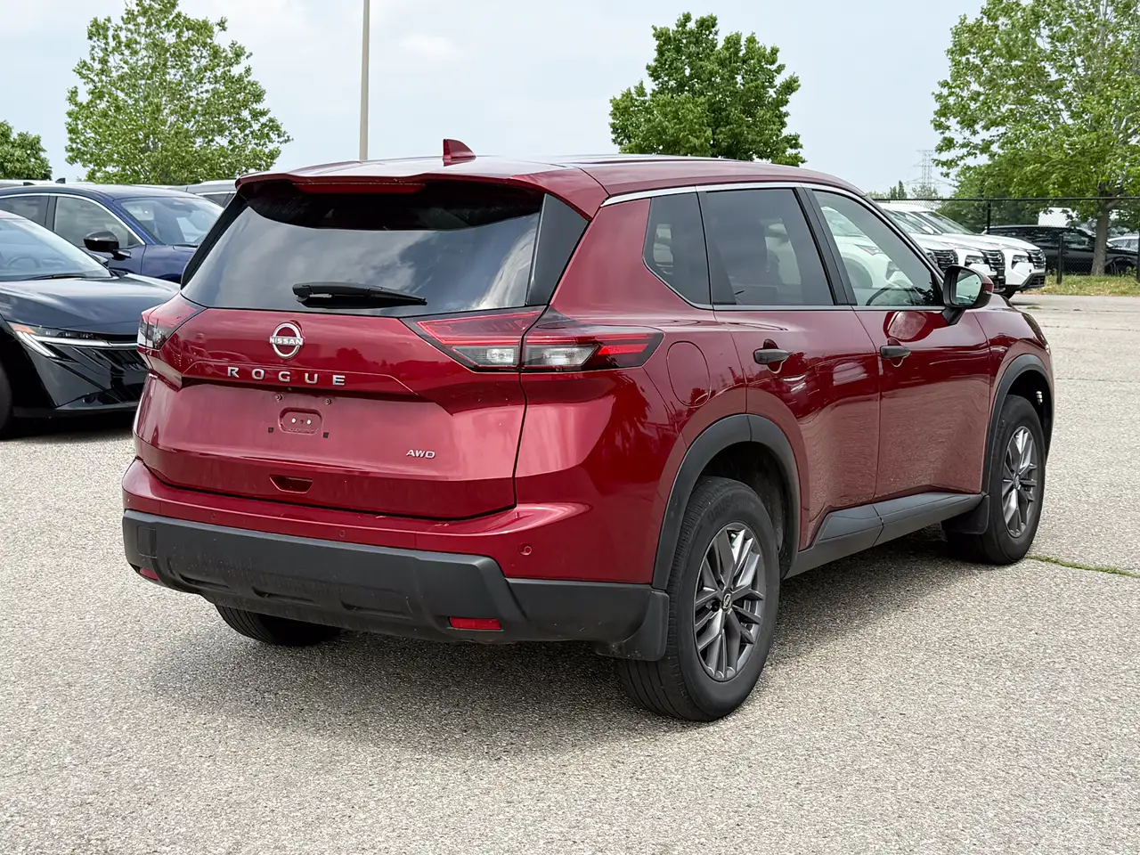 Nissan Rogue снимка Nissan Rogue