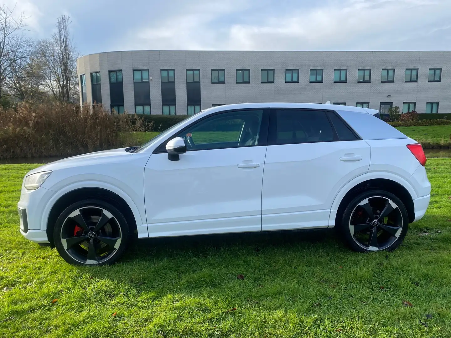 Audi Q2 2016 * 1.4 TFSI CoD Sport * EURO 6 * APK ! Wit - 2