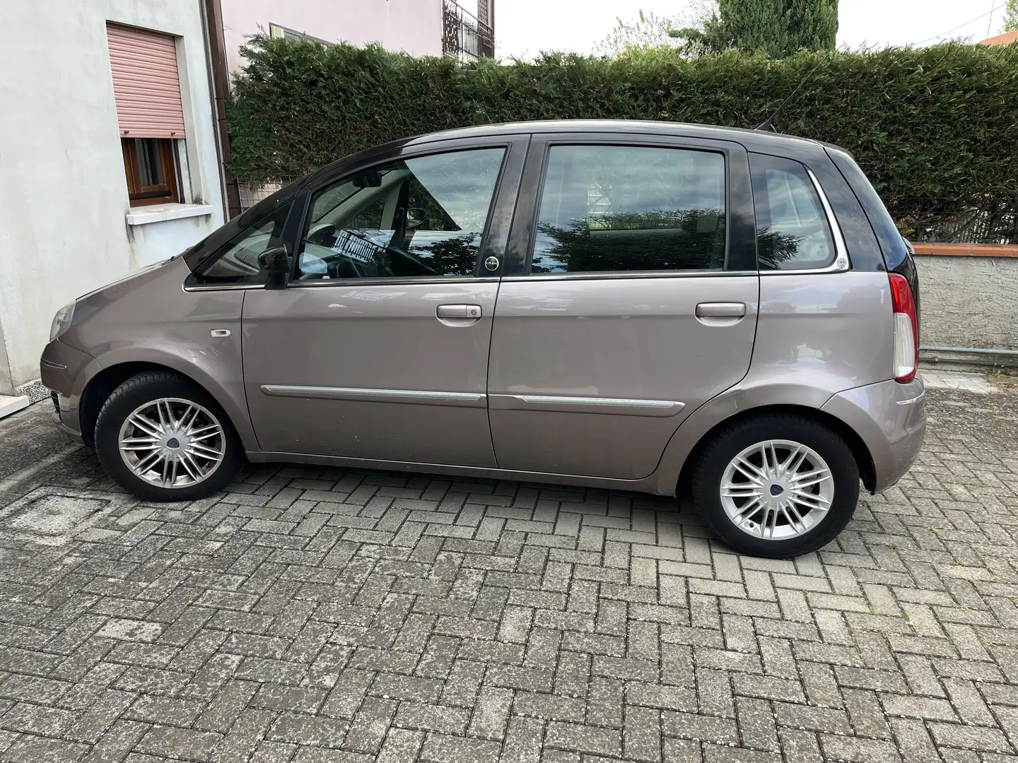 Lancia MUSA 1.4 8v Oro ecochic Gpl - 1