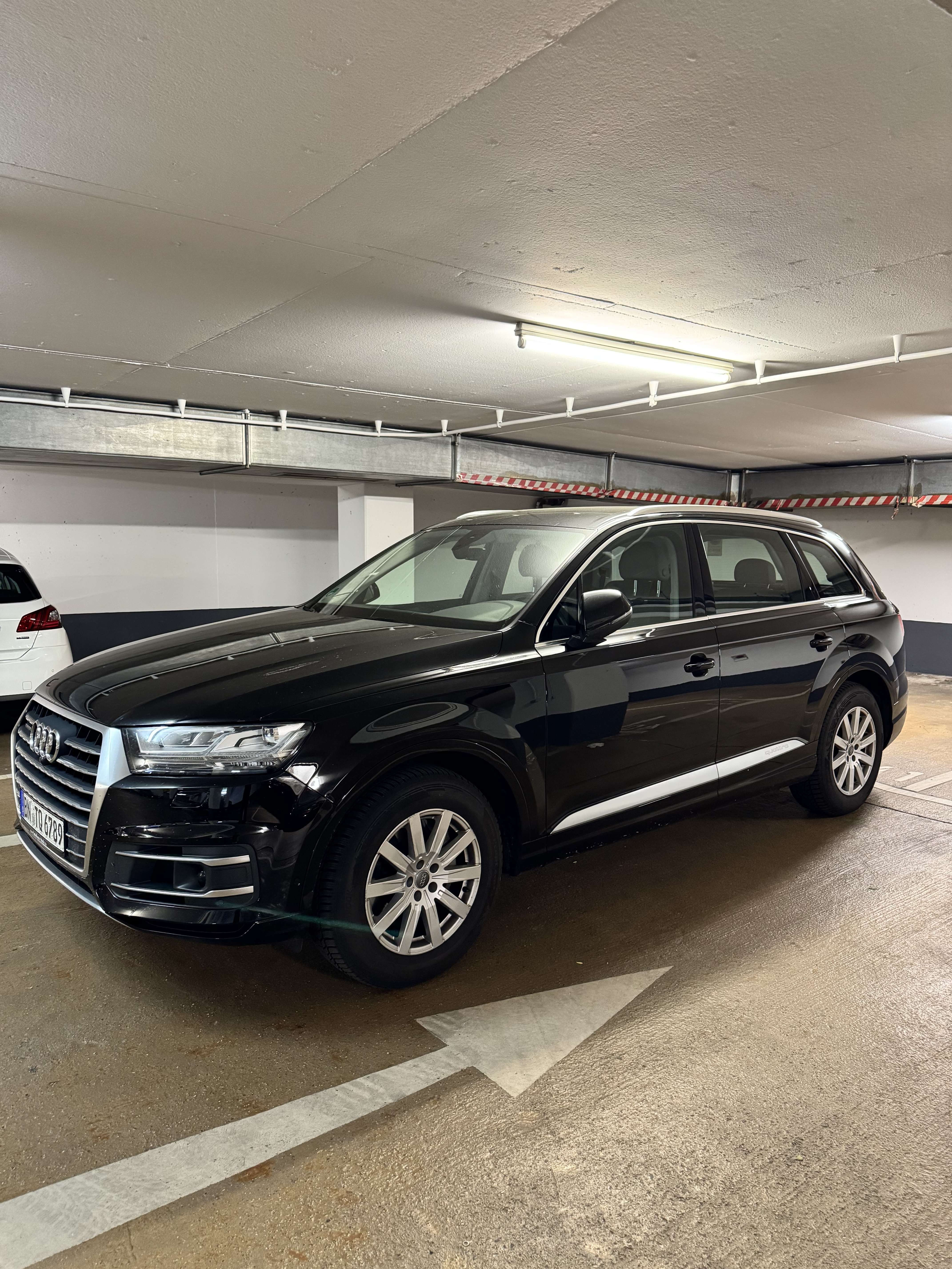 Second hand Audi Q7 3.0