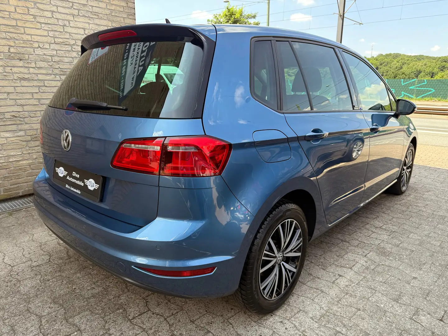 Volkswagen Golf Sportsvan 1.2 TSI Allstar 1.Hand, Automatik Blau - 2