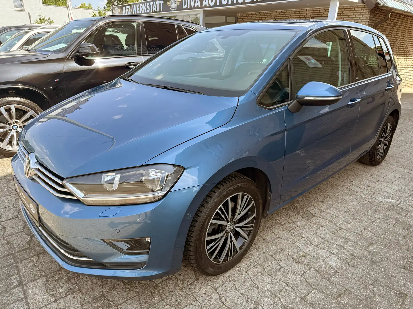 Volkswagen Golf Sportsvan 1.2 TSI Allstar 1.Hand, Automatik Blau - 1