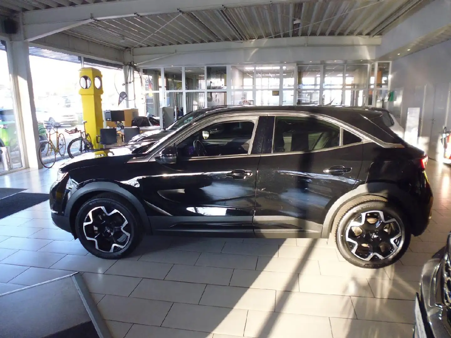 Opel Mokka-E e Ultimate Schwarz - 2