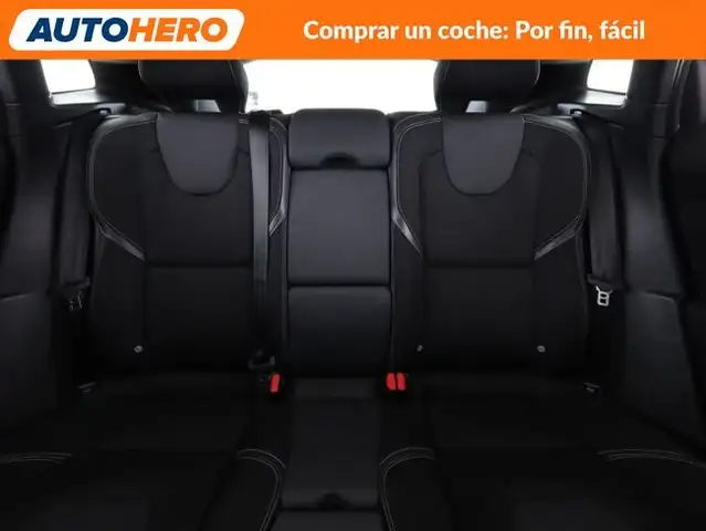 Volvo V40 view 16