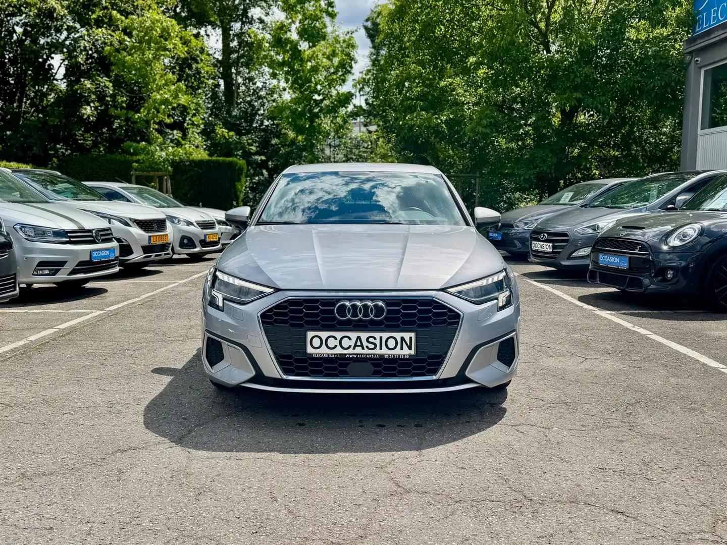 Audi A3 35 TDI Sportback S tronic Argent - 2