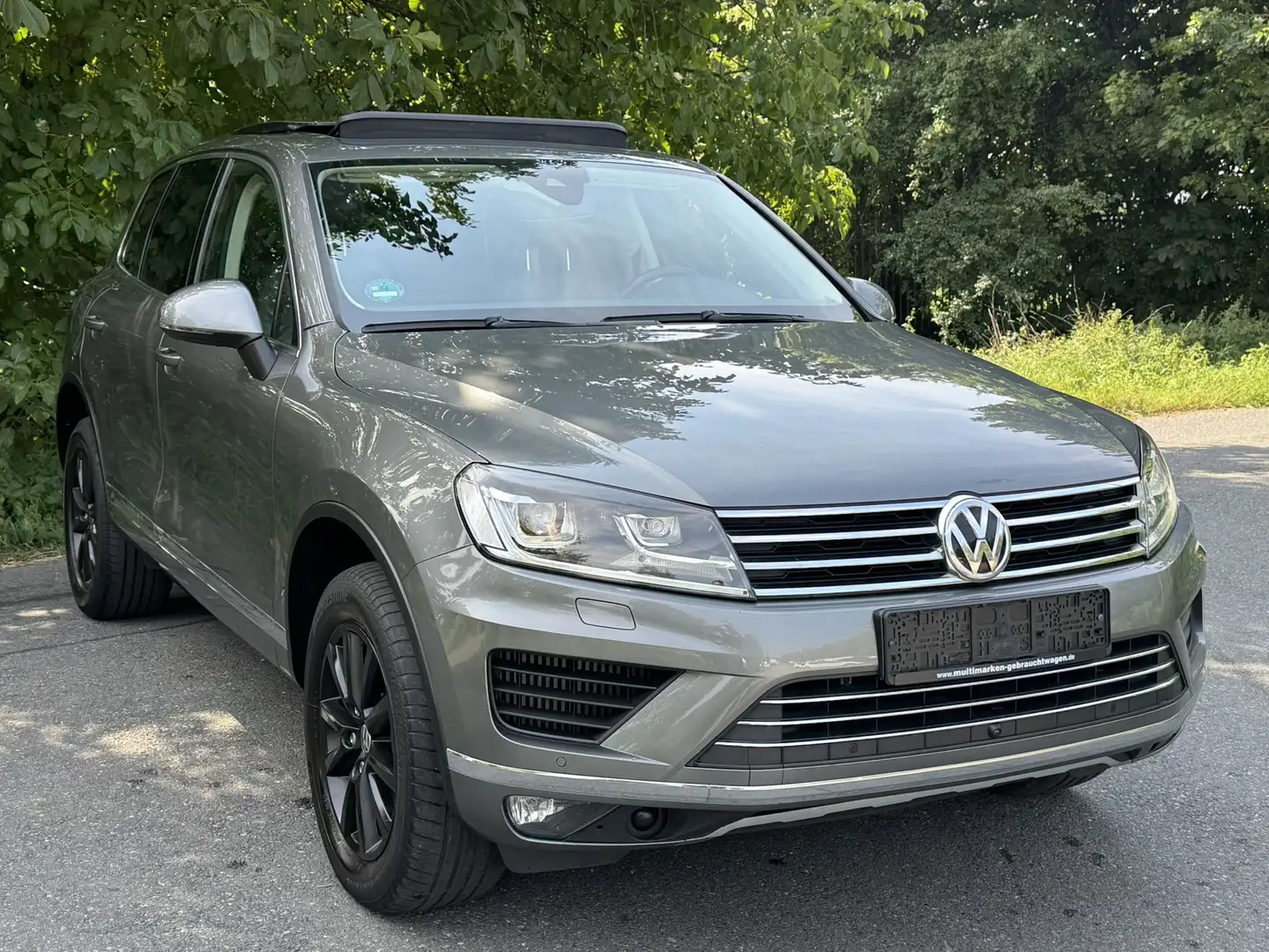 Volkswagen Touareg V6 TDI Start-Stopp Terrain-Tech 4Motion Luftfederu Gris - 1