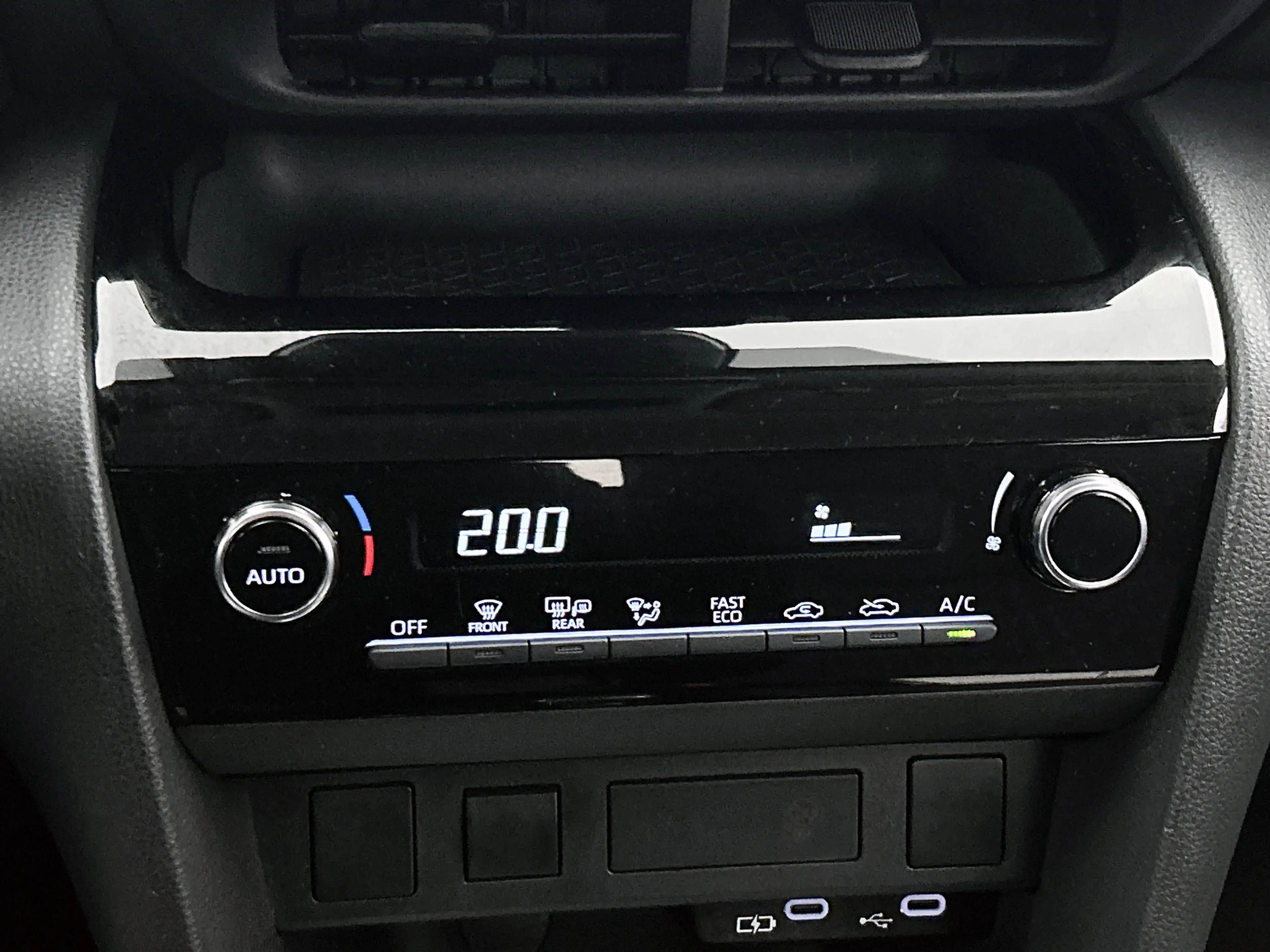Toyota Yaris Cross 1.5 Hybrid 115 Active | BTW voertuig | Apple CarPl — photo 10
