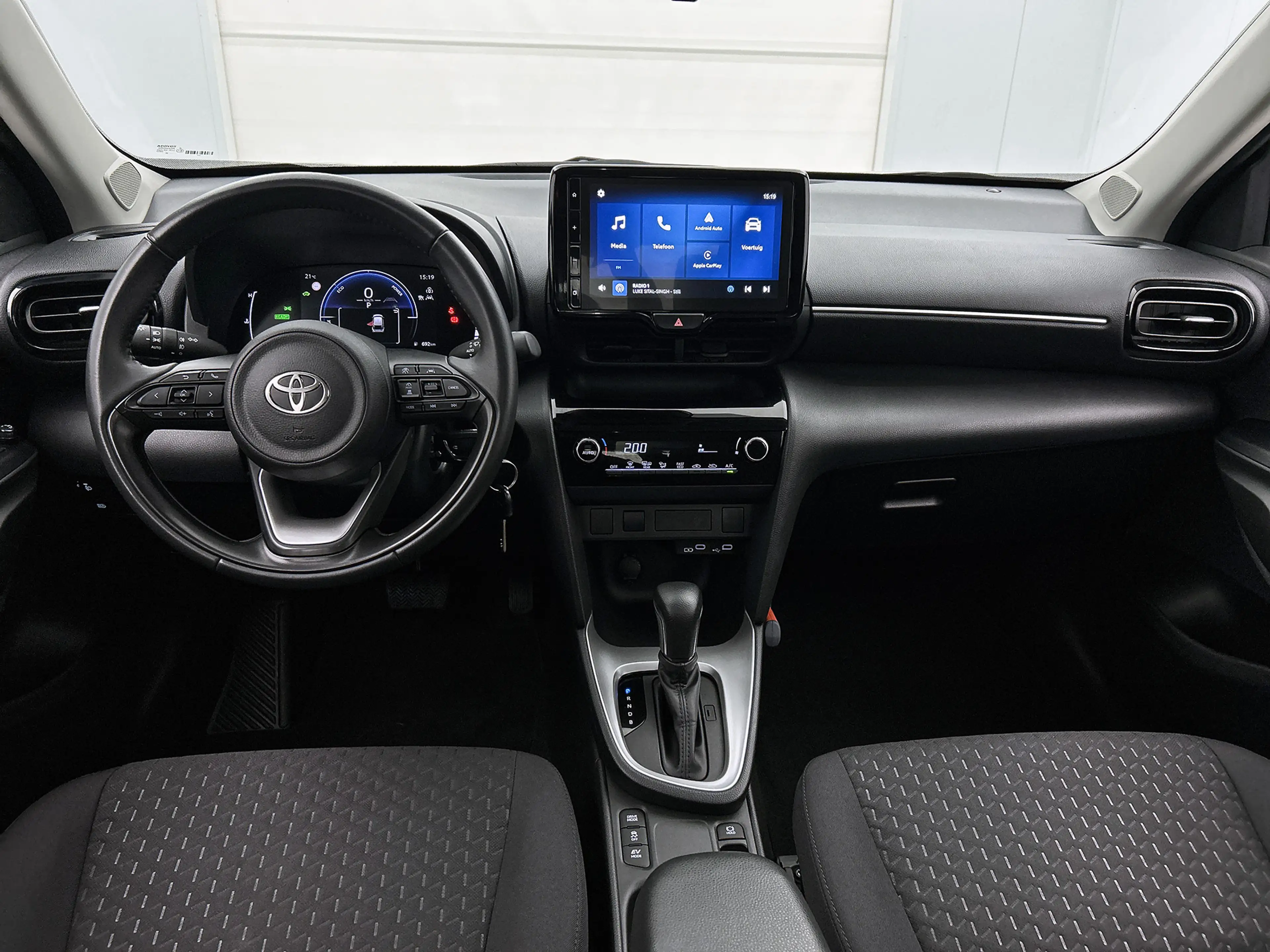 Toyota Yaris Cross 1.5 Hybrid 115 Active | BTW voertuig | Apple CarPl — photo 4