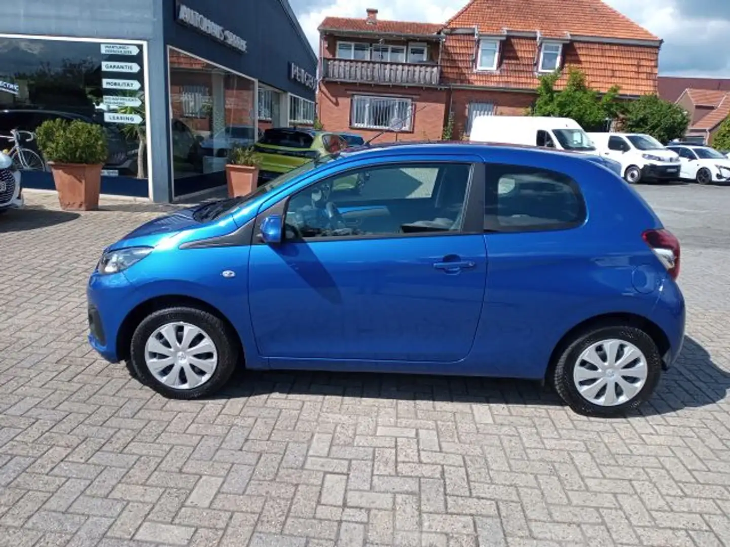 Peugeot 108 VTI 72 Stop&Start Active Blau - 2