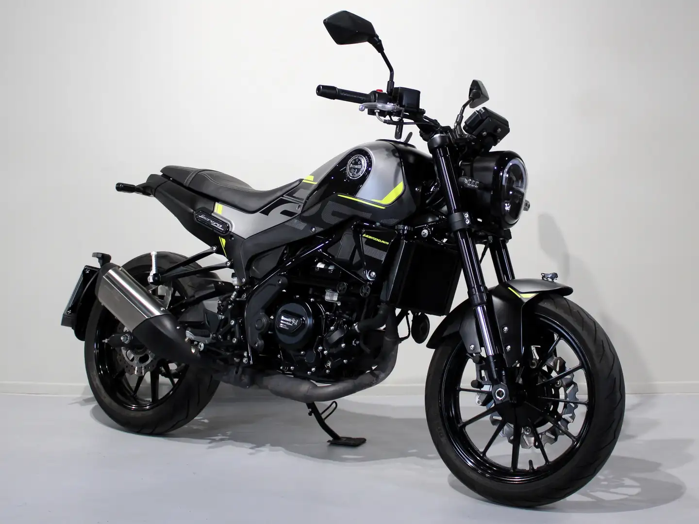 Benelli Leoncino 250 - 2
