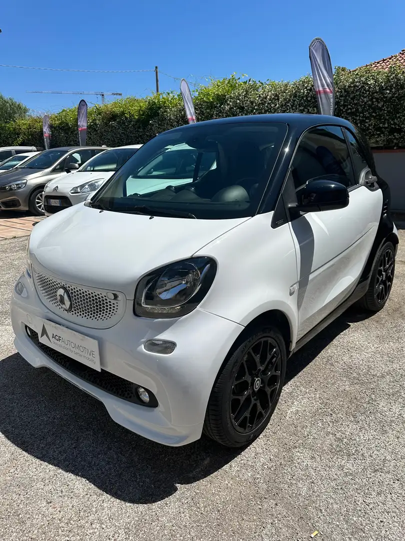 smart forTwo 70 1.0 twinamic Superpassion Bianco - 2