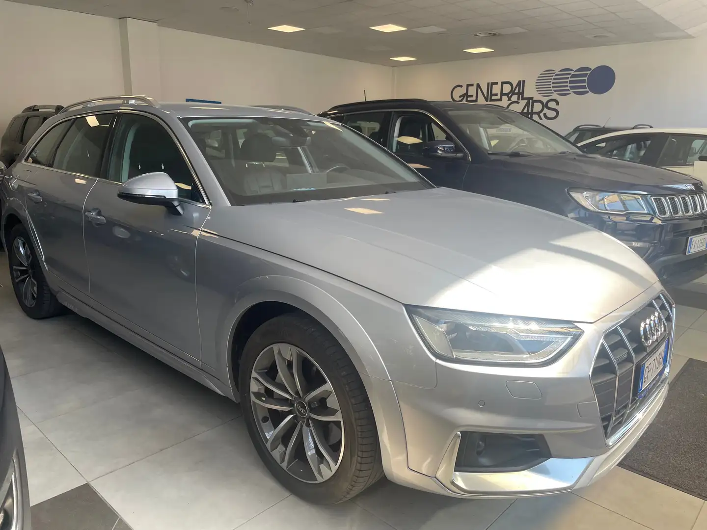 Audi A4 allroad Quattro 40 2.0 tdi mhev Business Ev 204cv s-tronic Argento - 1