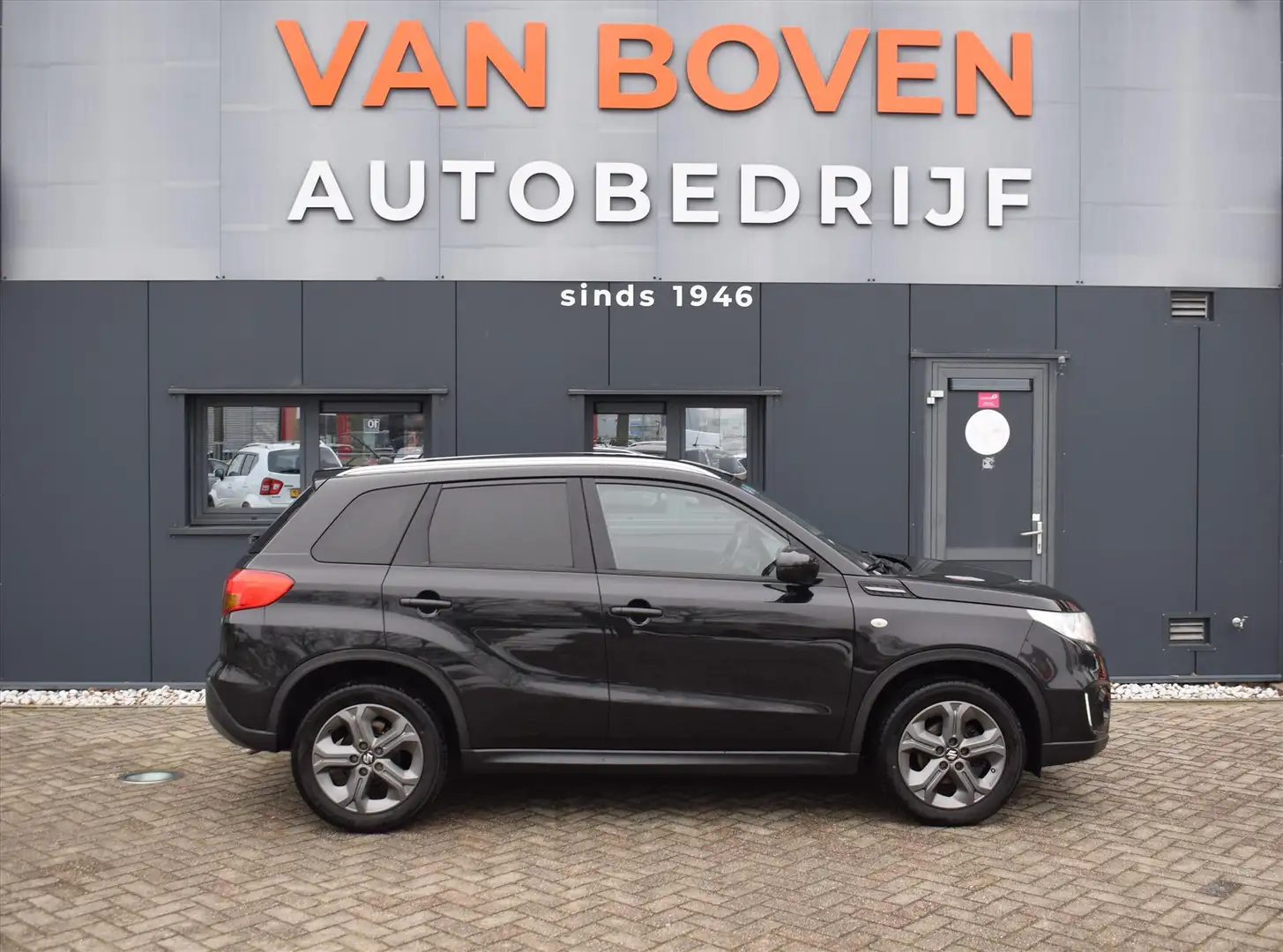 Suzuki Vitara 1.6 VVT 120pk 2WD Exclusive Schwarz - 2