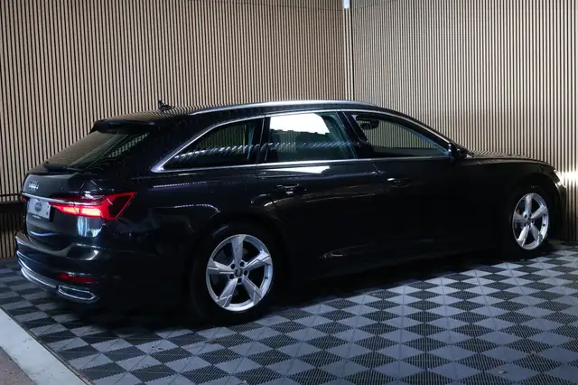 Audi A6 view 5