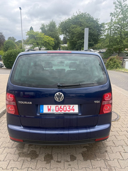 Volkswagen Touran Trendline AUTO 7SITZE — photo 7