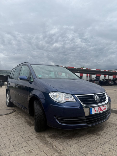 Volkswagen Touran Trendline AUTO 7SITZE — photo 3