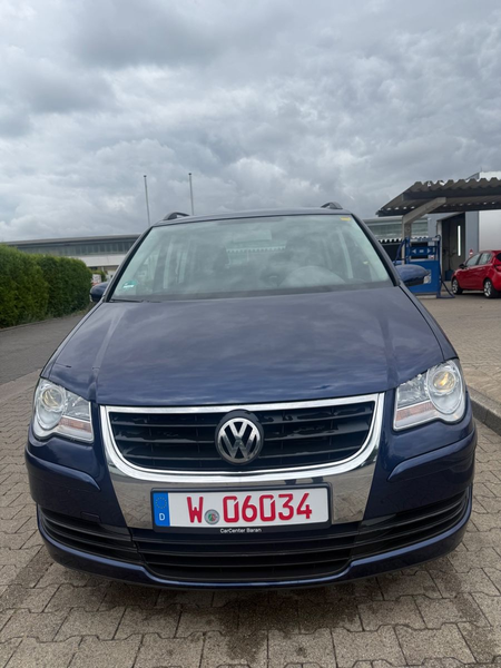Volkswagen Touran Trendline AUTO 7SITZE — photo 2