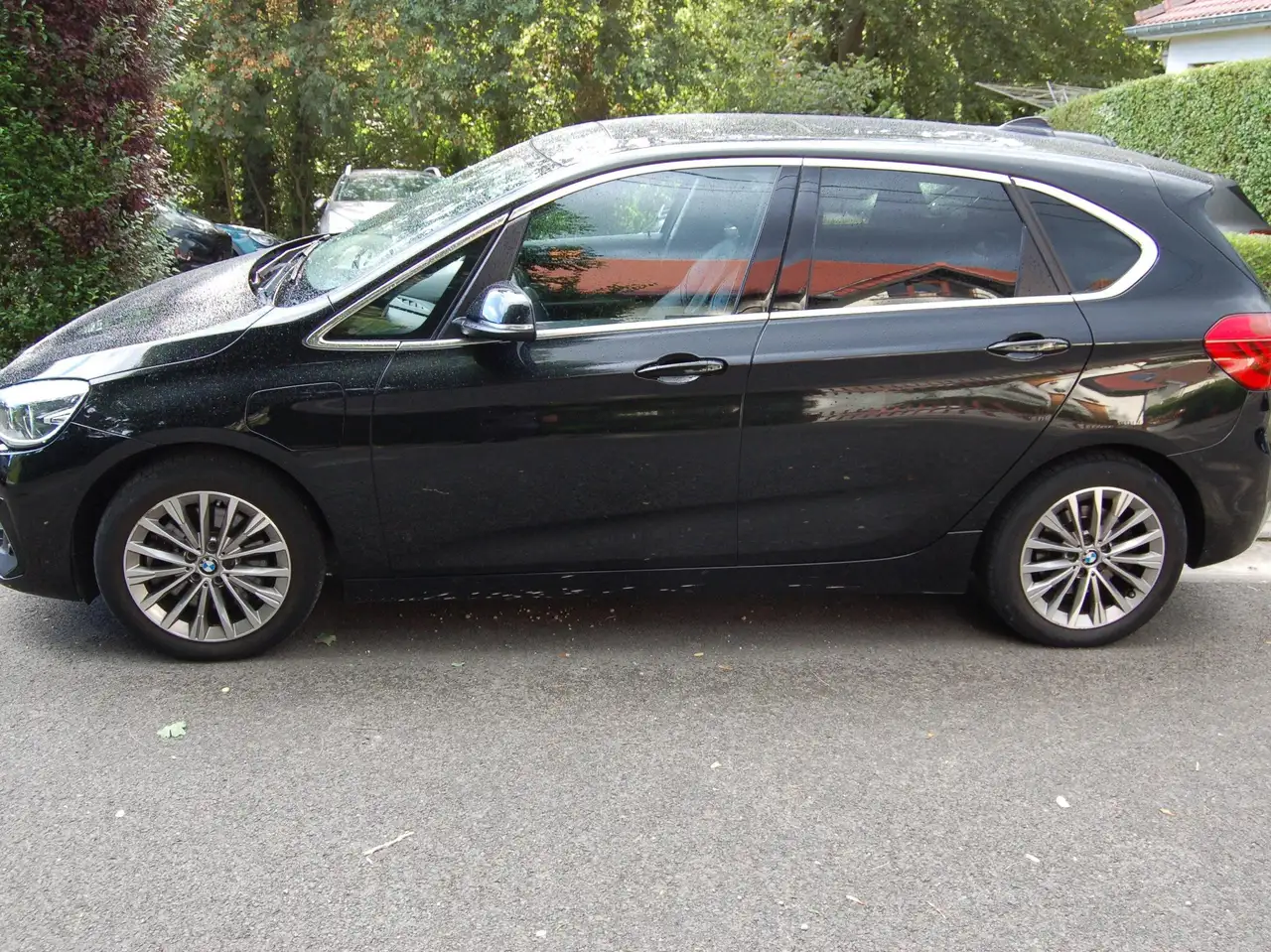 BMW 225